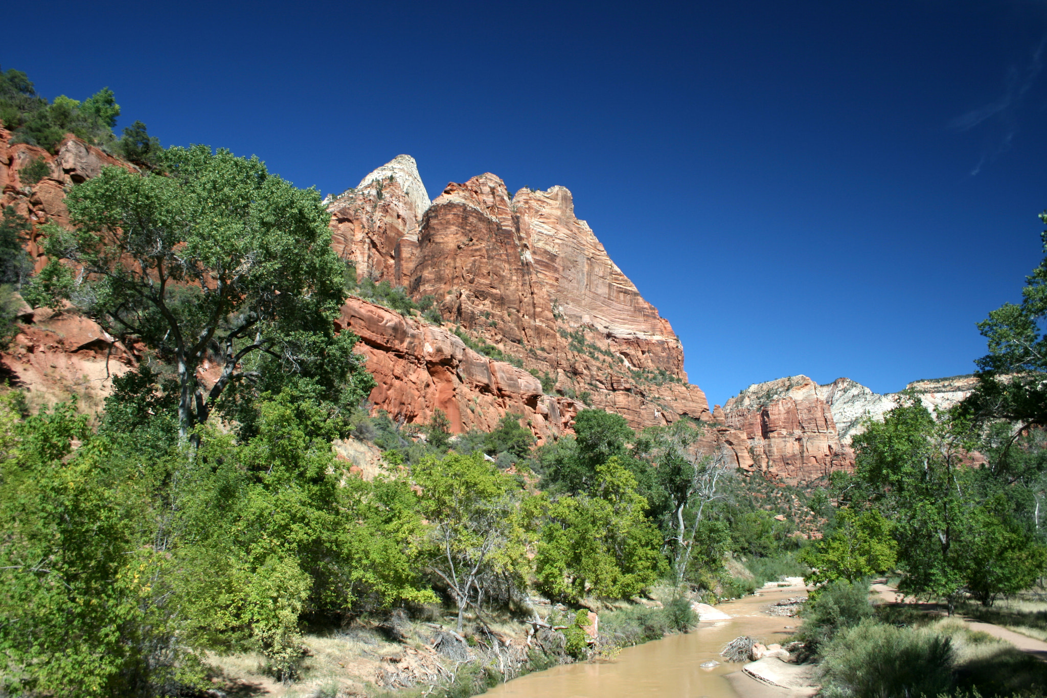 Canon EF-S 18-55mm f/3.5-5.6 USM sample photo. Zion canyon photography