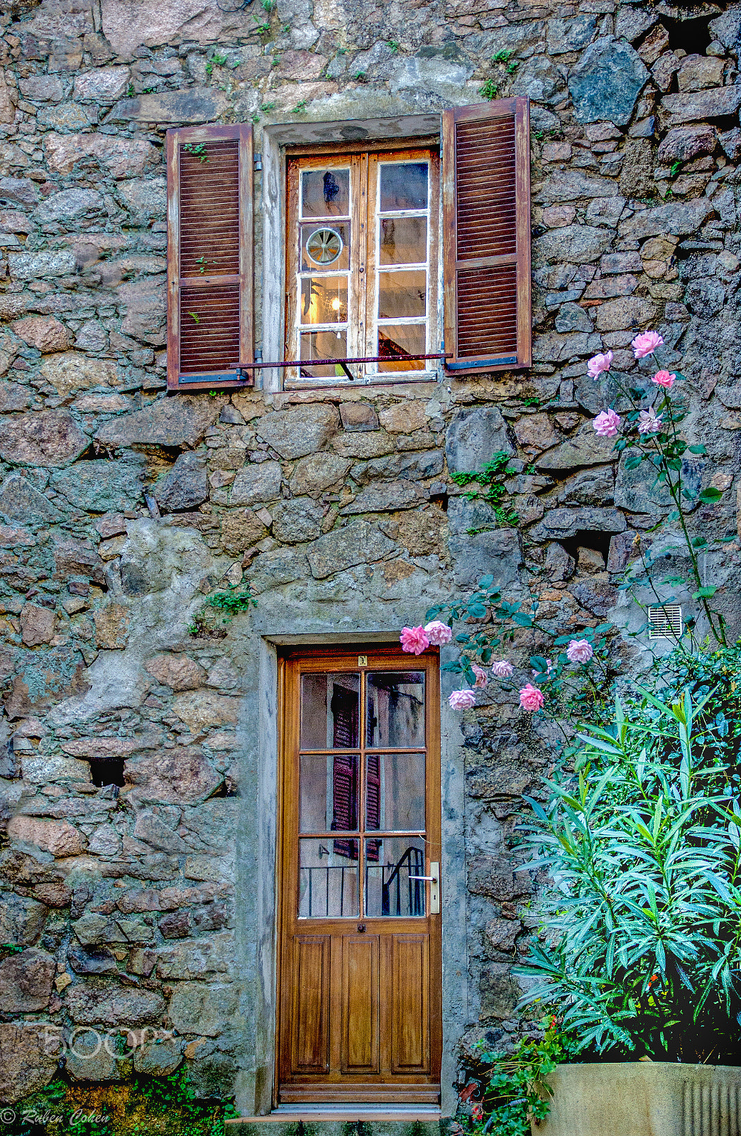 Nikon D7000 + Nikon PC-E Nikkor 24mm F3.5D ED Tilt-Shift sample photo. Traditional house corsica photography