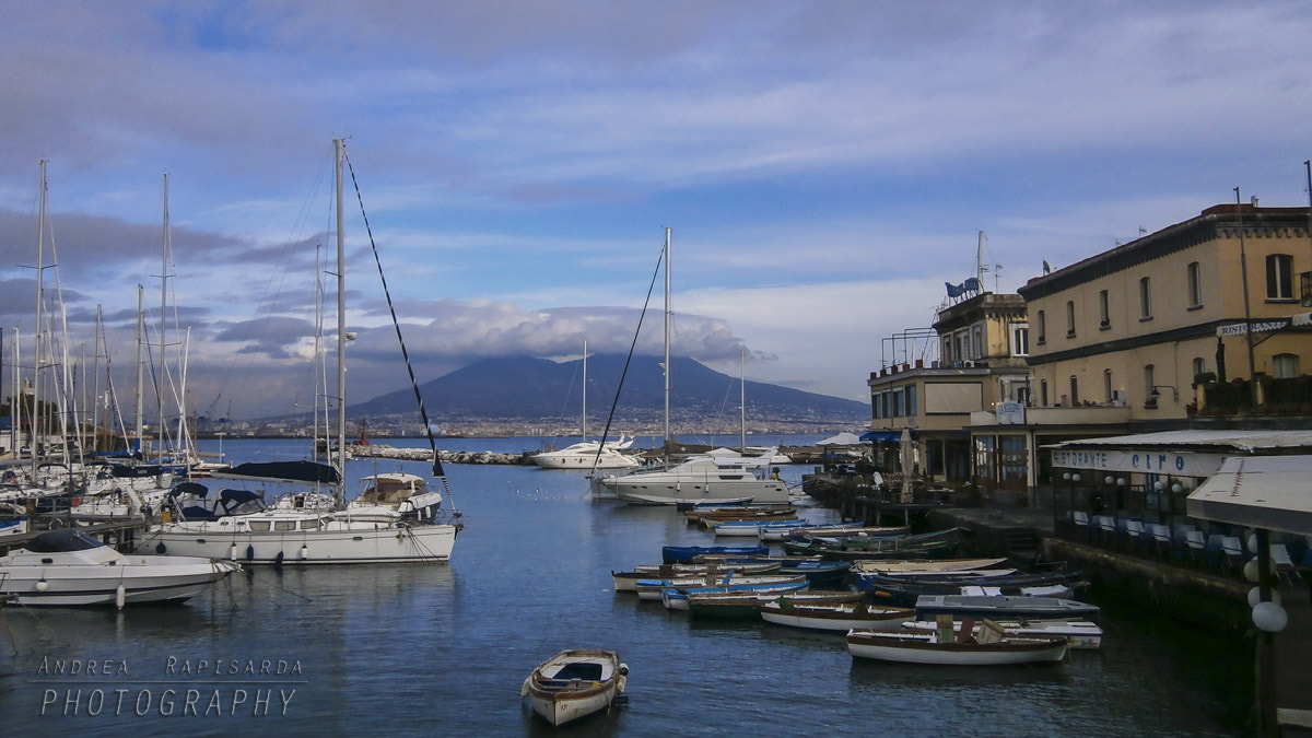 Olympus VG170 sample photo. Il vesuvio da borgo marinari photography