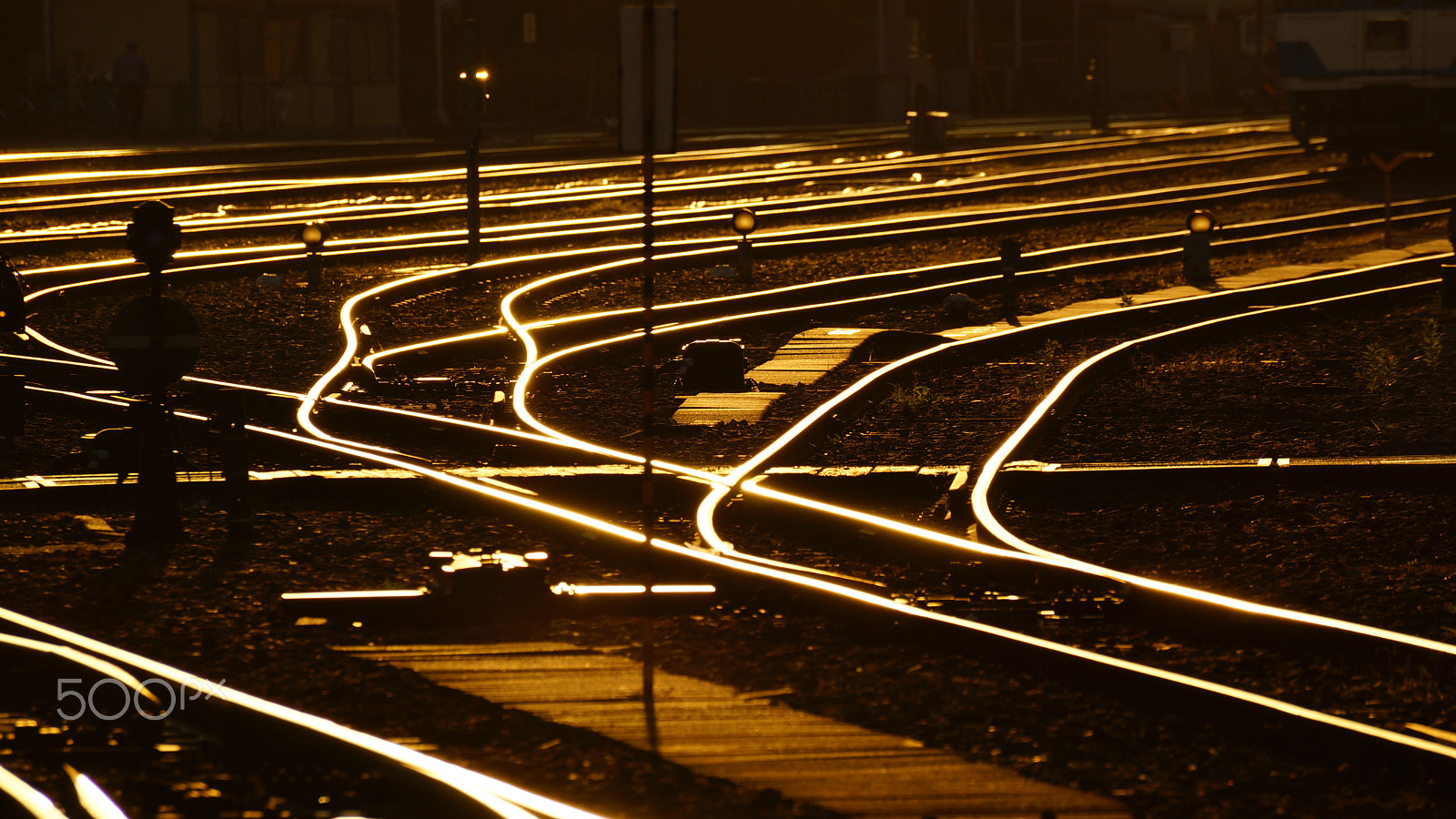 Sony DT 55-300mm F4.5-5.6 SAM sample photo. The radiance of the rail photography