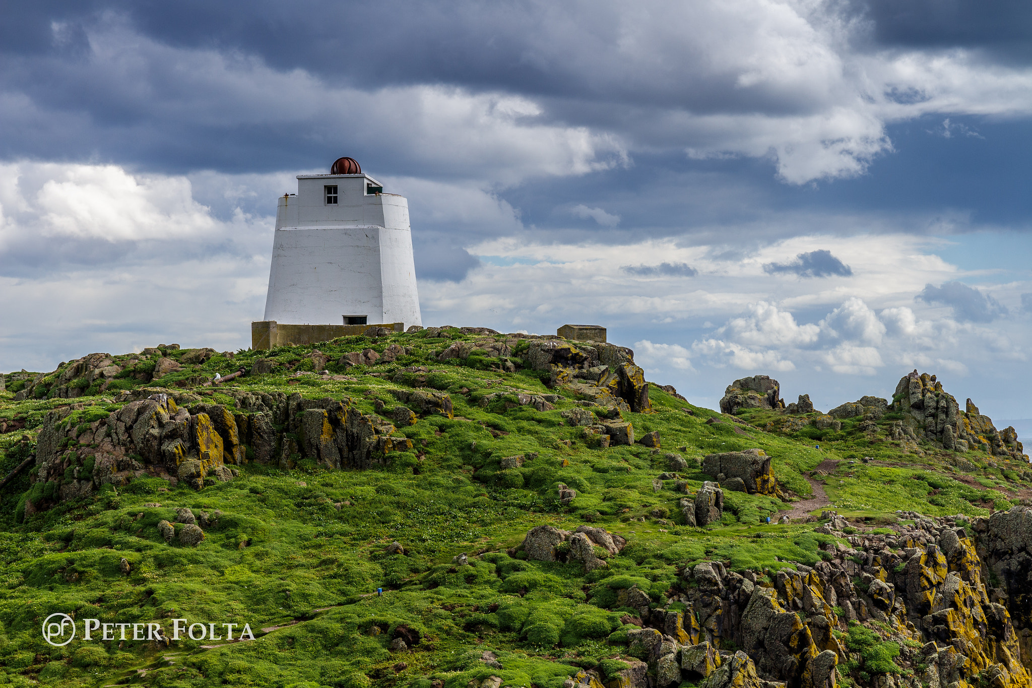 Canon EF 24-70mm F4L IS USM sample photo. Fog horn on the isle of may photography