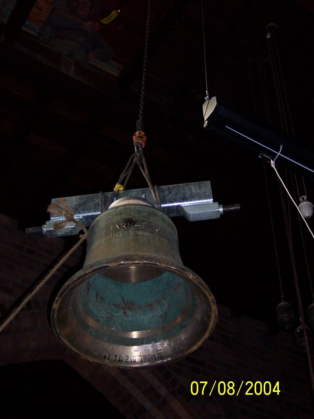Kodak DX6340 ZOOM DIGITAL CAMERA sample photo. Hoisting bell into position photography