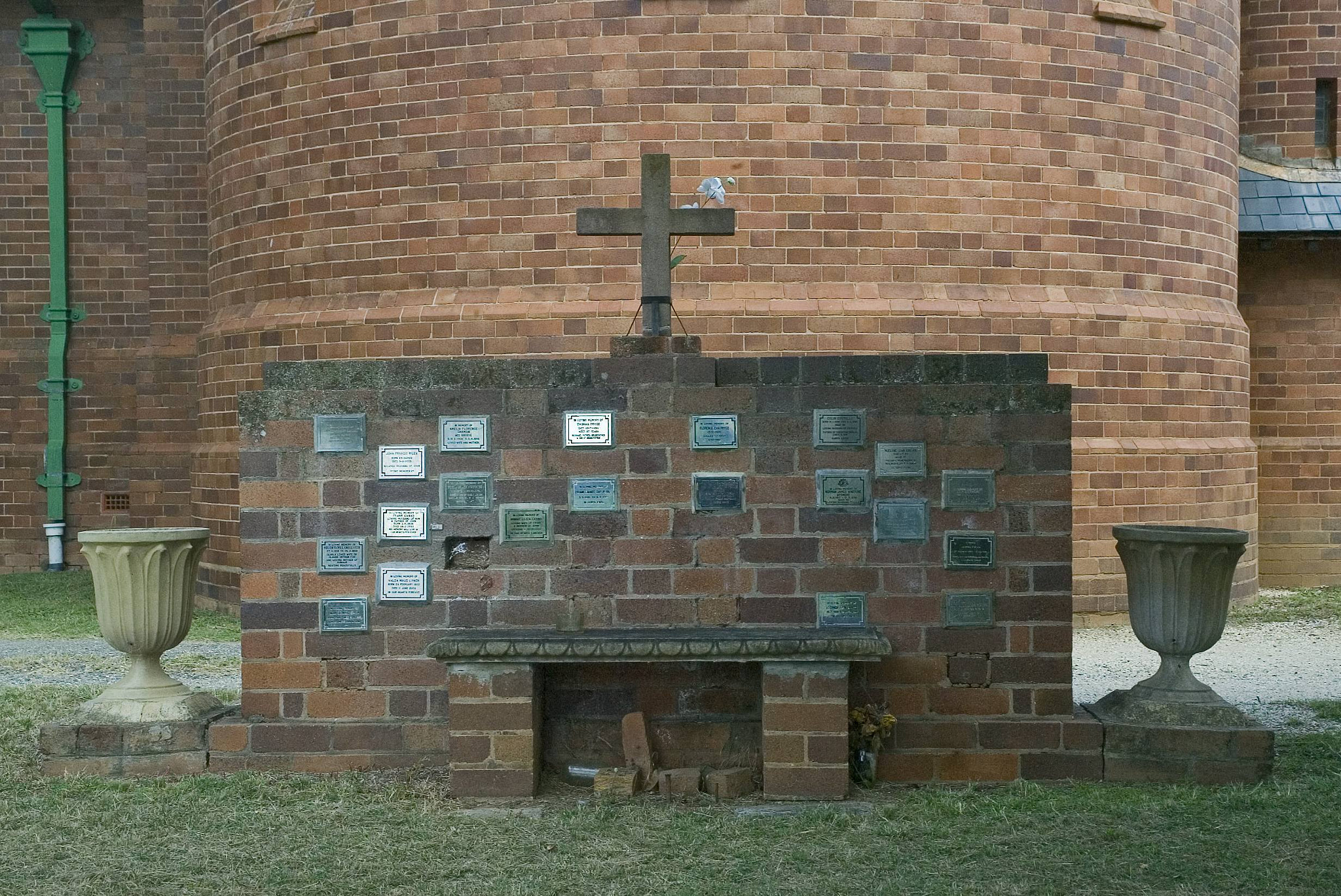 Canon EOS-1D sample photo. Columbarium north face photography