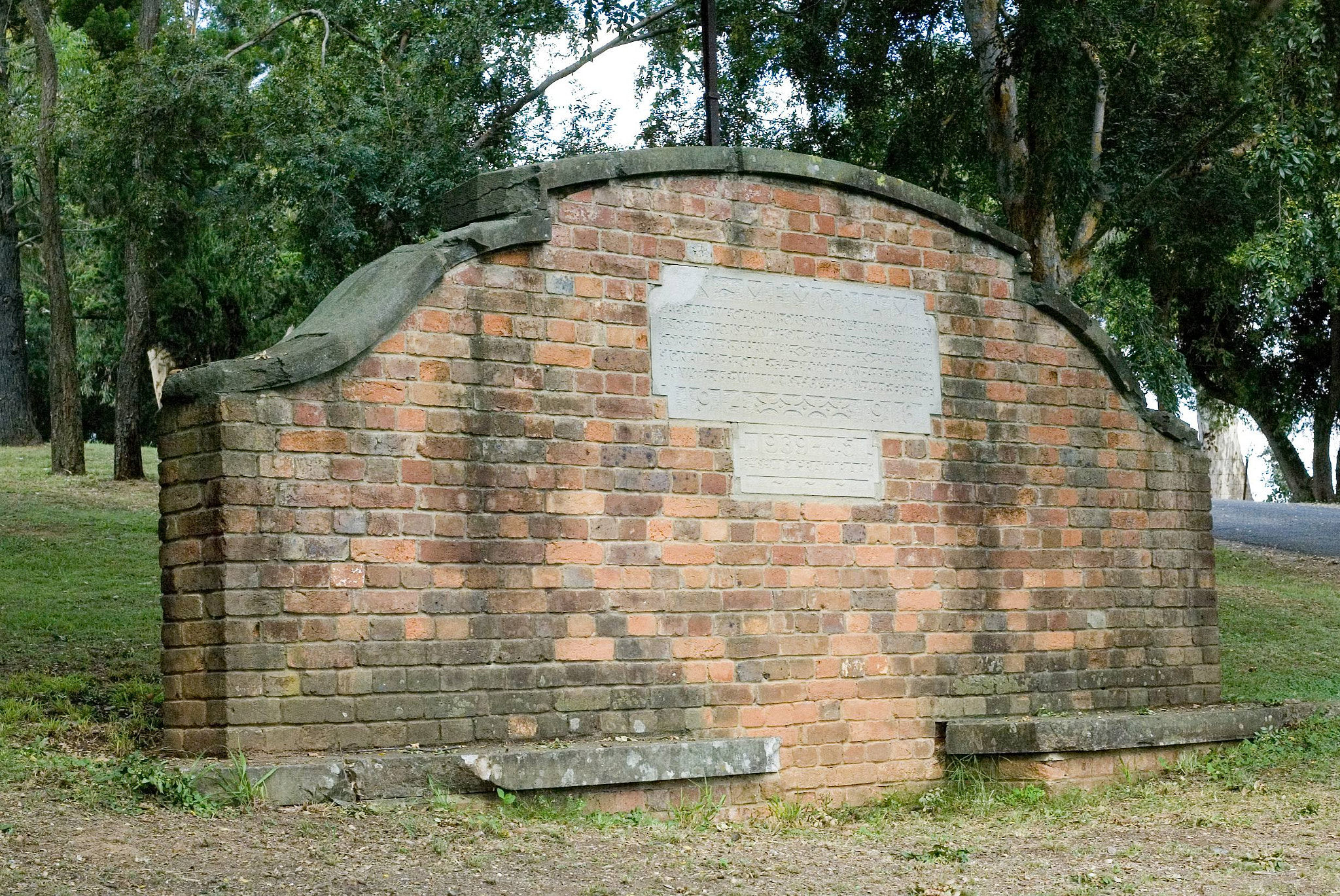 Canon EOS-1D sample photo. Remembrance wall photography