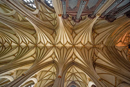 Sigma 12-24mm F4.5-5.6 EX DG Aspherical HSM sample photo. Bristol chancel photography