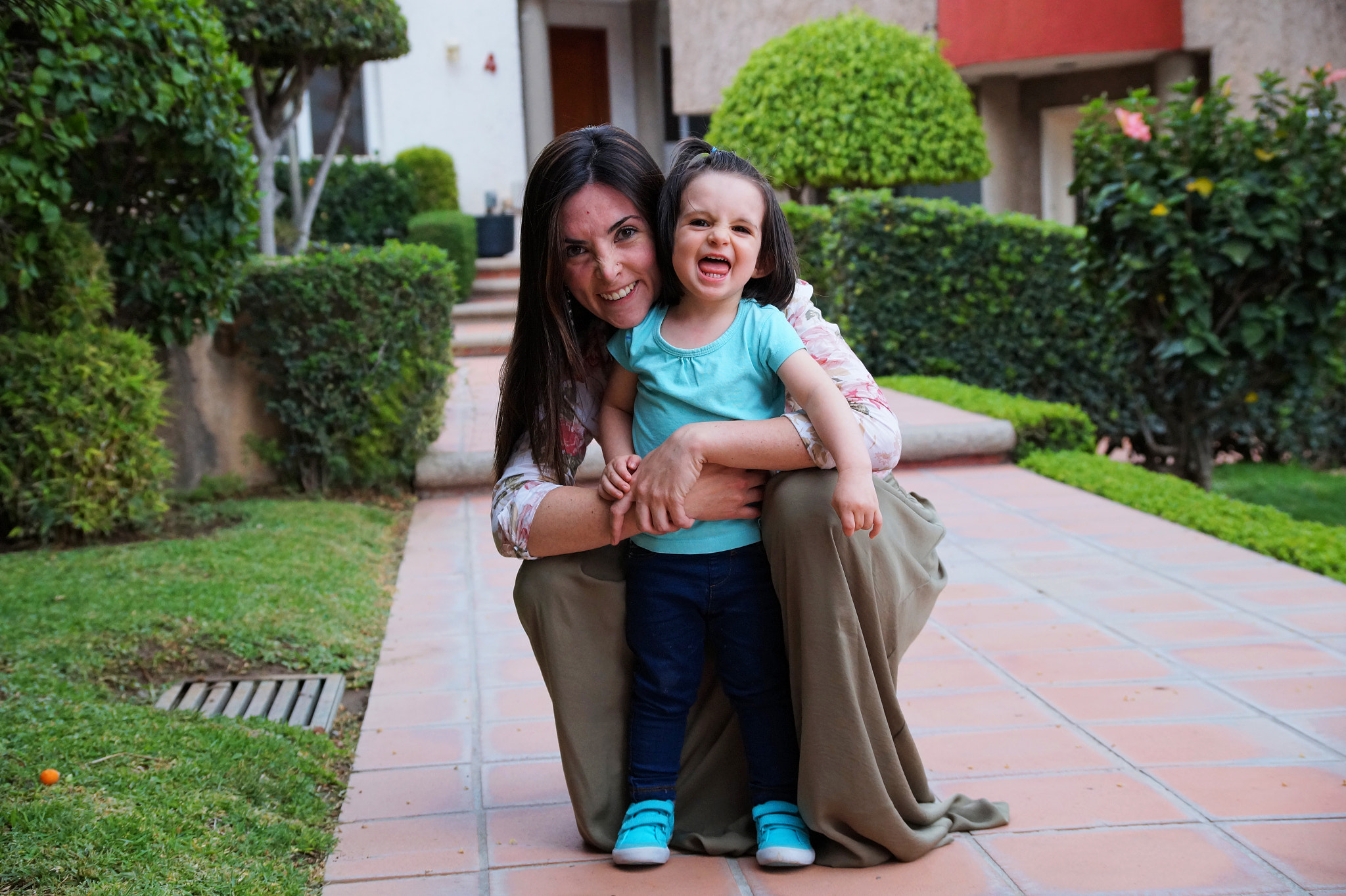 Sony Alpha a3500 sample photo. Mom&amp;daughter photography