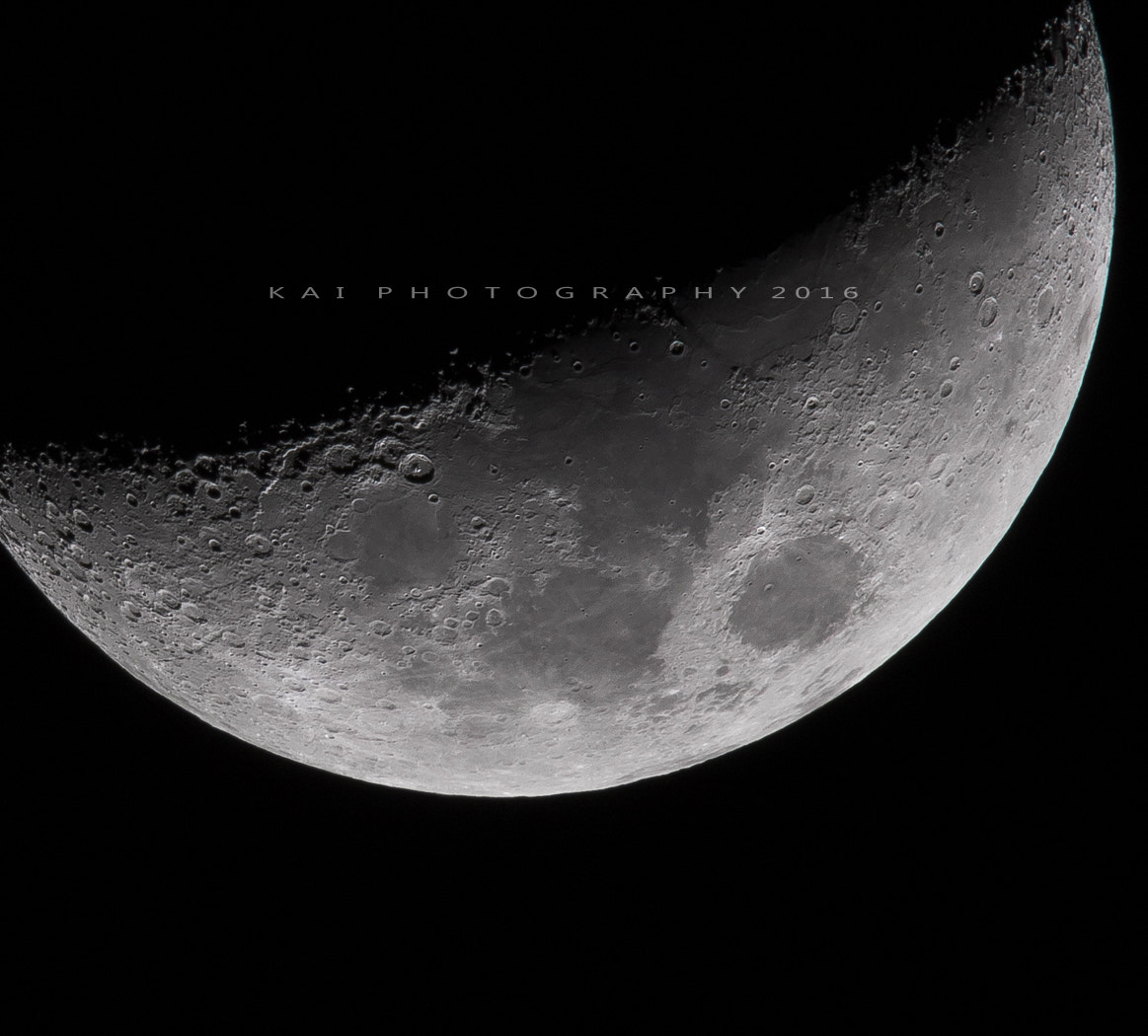 Canon EOS 7D Mark II + Sigma 150-600mm F5-6.3 DG OS HSM | S sample photo. Moon photography