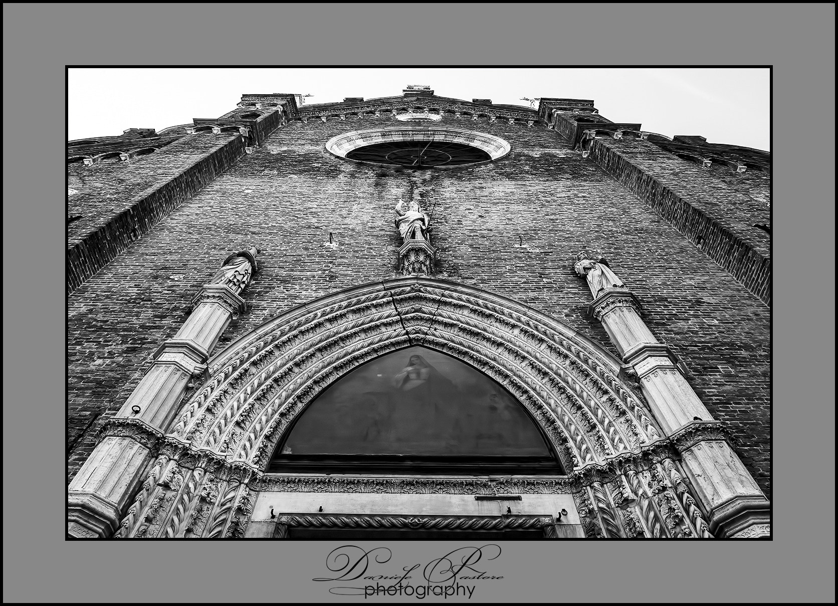 Nikon AF-S Nikkor 16-35mm F4G ED VR sample photo. San polo church, venice photography