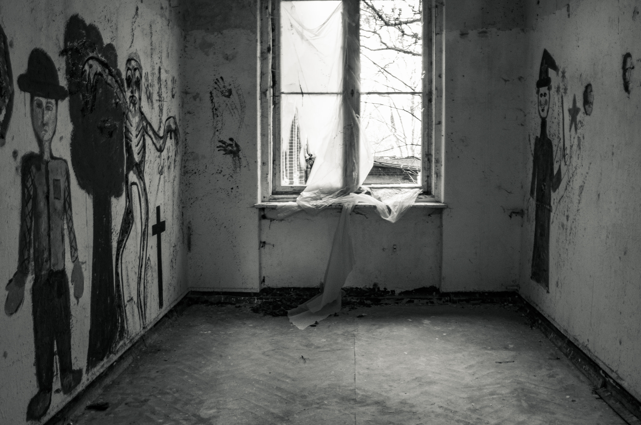 Nikon AF Nikkor 24-85mm F2.8-4D IF sample photo. Unknown play (beelitz #9) photography