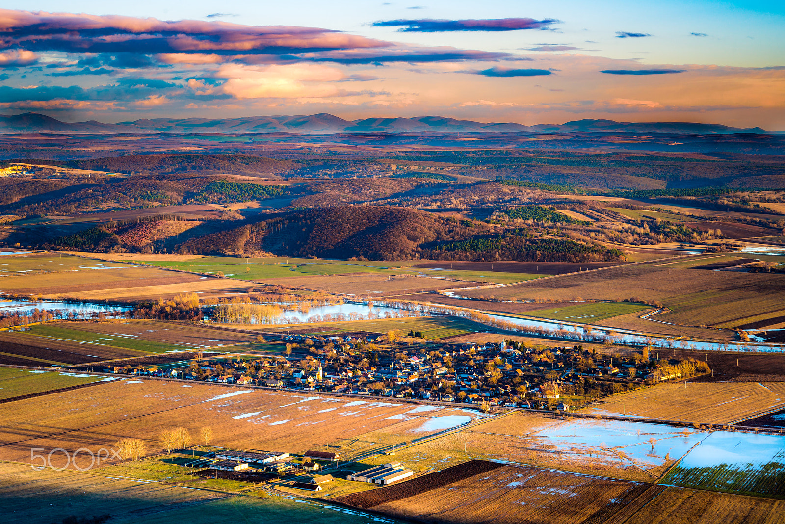 Nikon D600 + AF Nikkor 70-210mm f/4-5.6 sample photo. Bird eye view from komjati photography