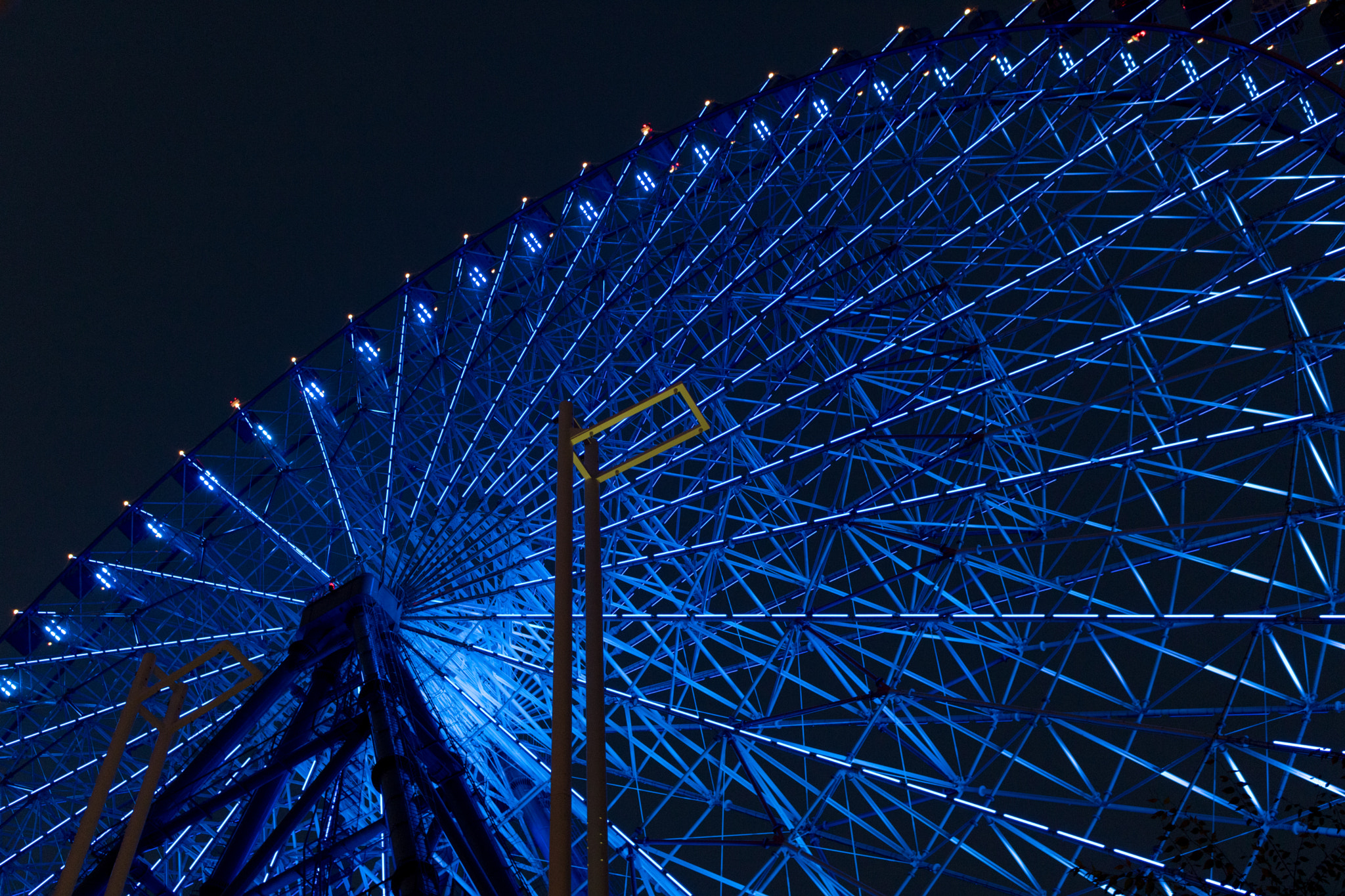 Canon EOS 750D (EOS Rebel T6i / EOS Kiss X8i) + Canon EF-S 18-55mm F3.5-5.6 IS STM sample photo. The ferris wheel photography