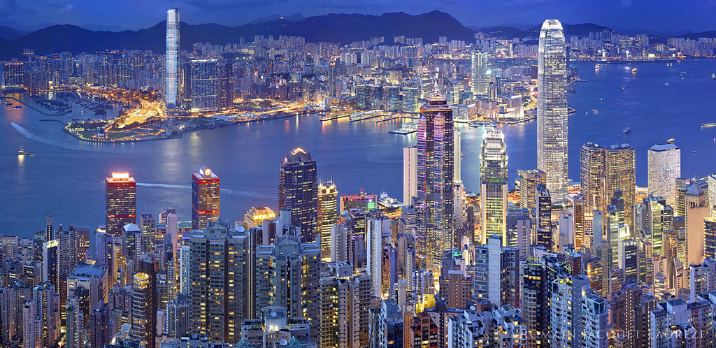 Hong Kong Blue by Romain JACQUET-LAGREZE on 500px.com