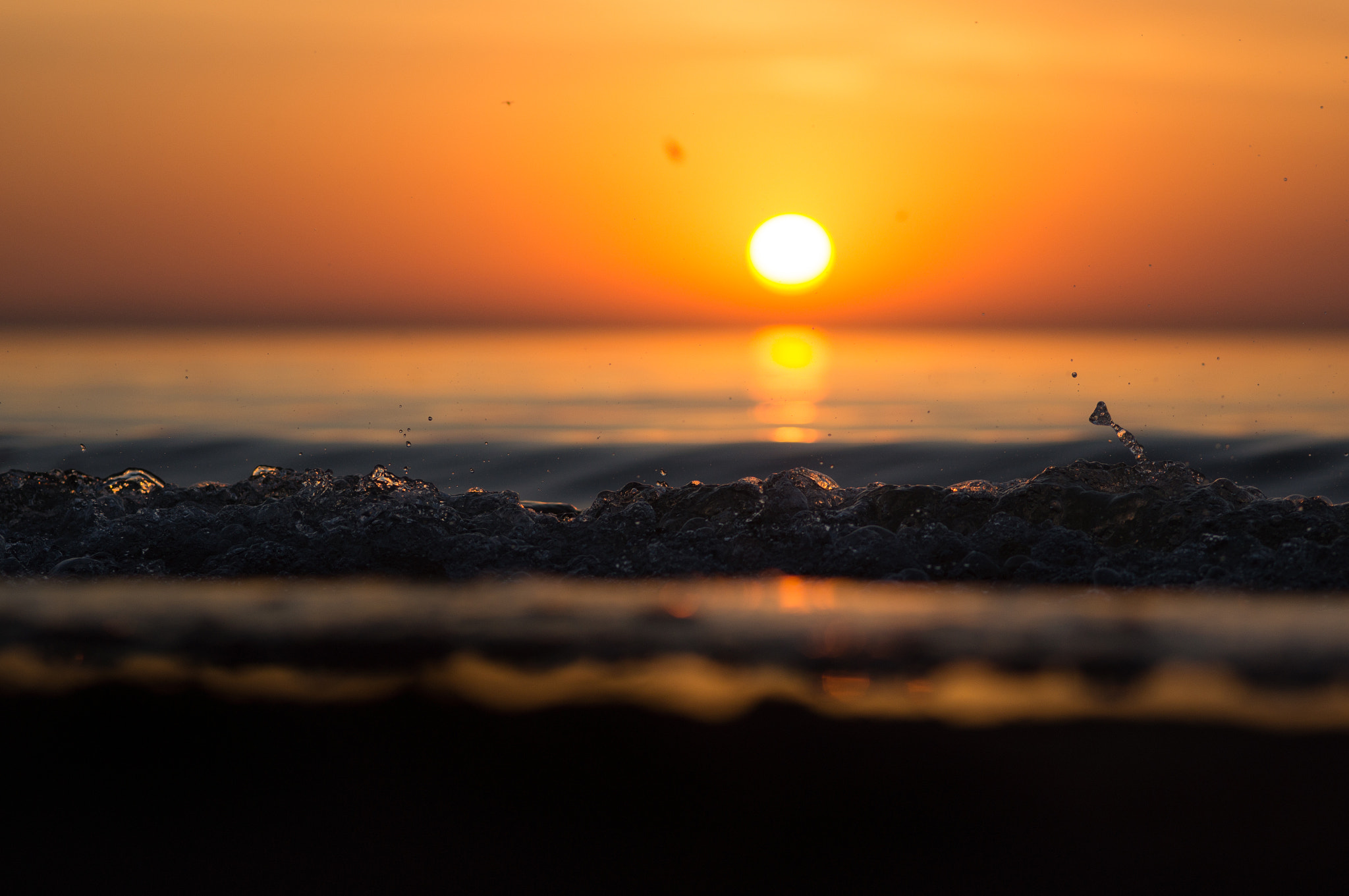 Sony Alpha DSLR-A580 + Sigma AF 105mm F2.8 EX [DG] Macro sample photo. Wave photography