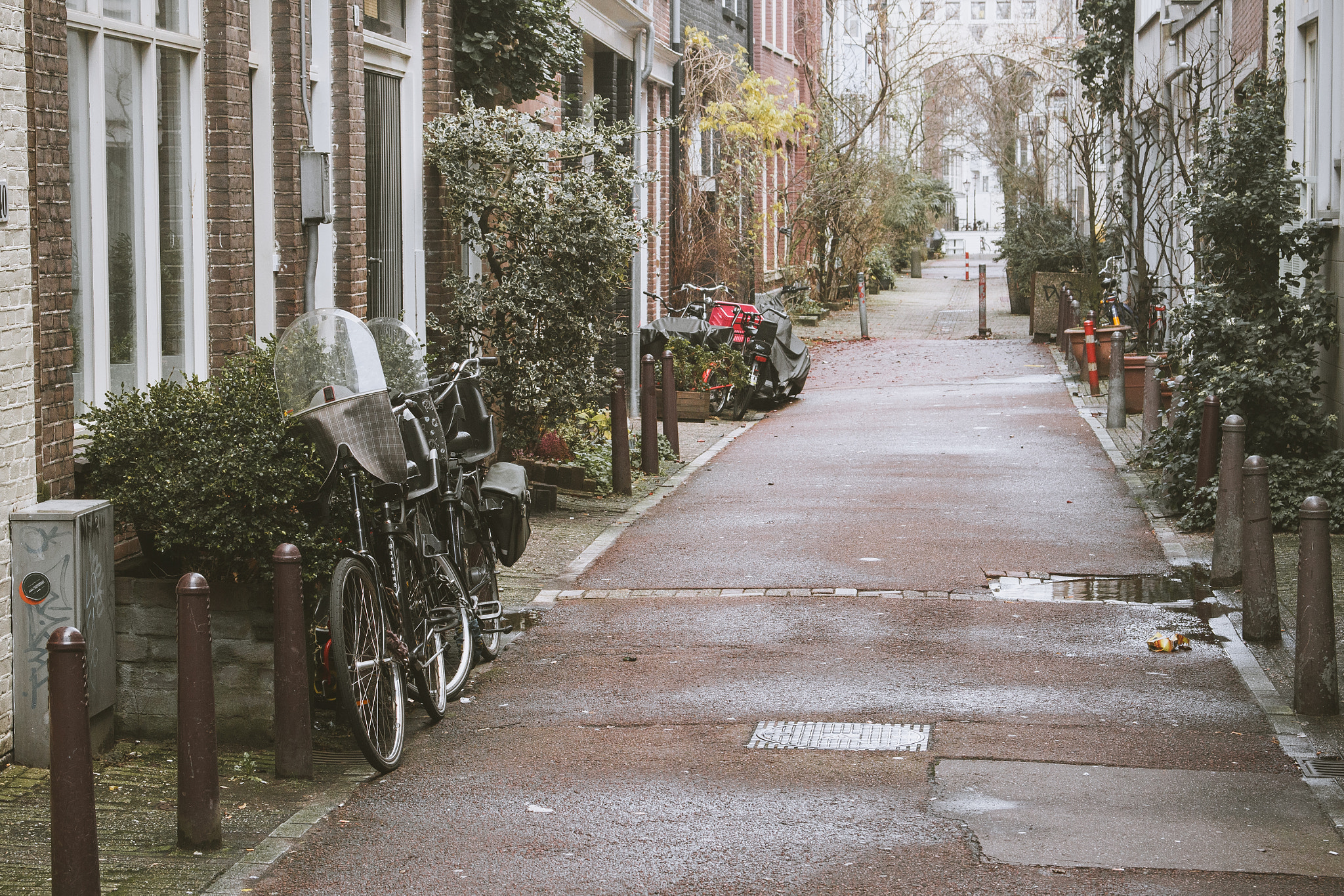 Canon EF 28-105mm f/3.5-4.5 USM sample photo. Streets of amsterdam photography
