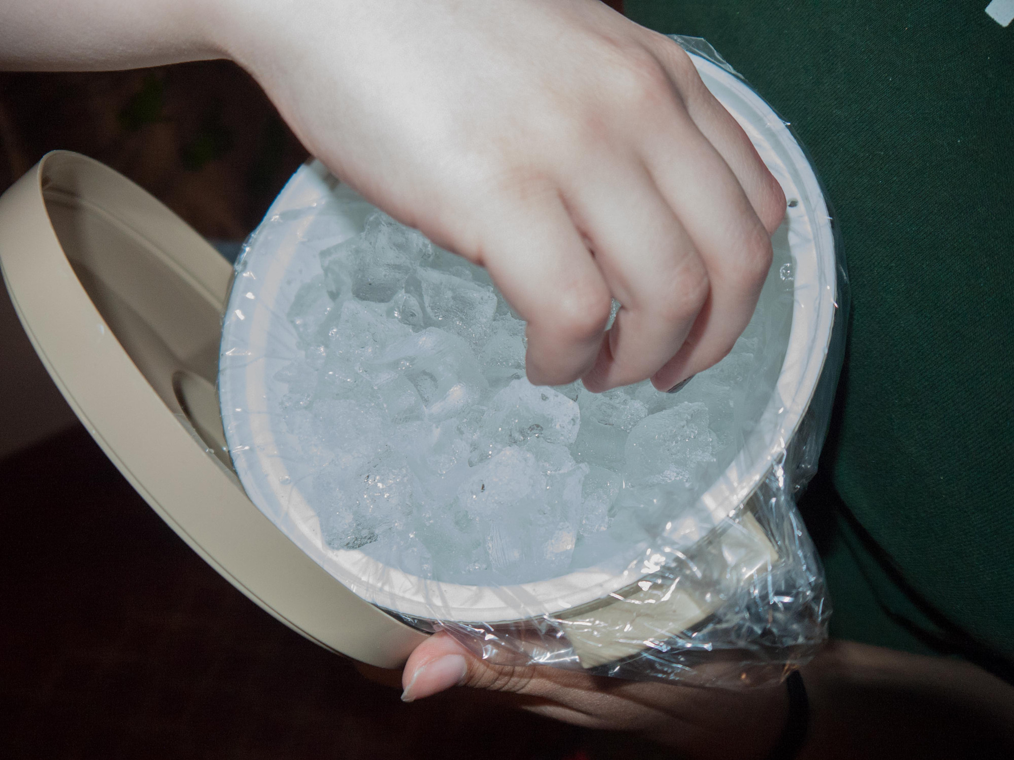 Panasonic Lumix DMC-GF1 sample photo. Ice photography