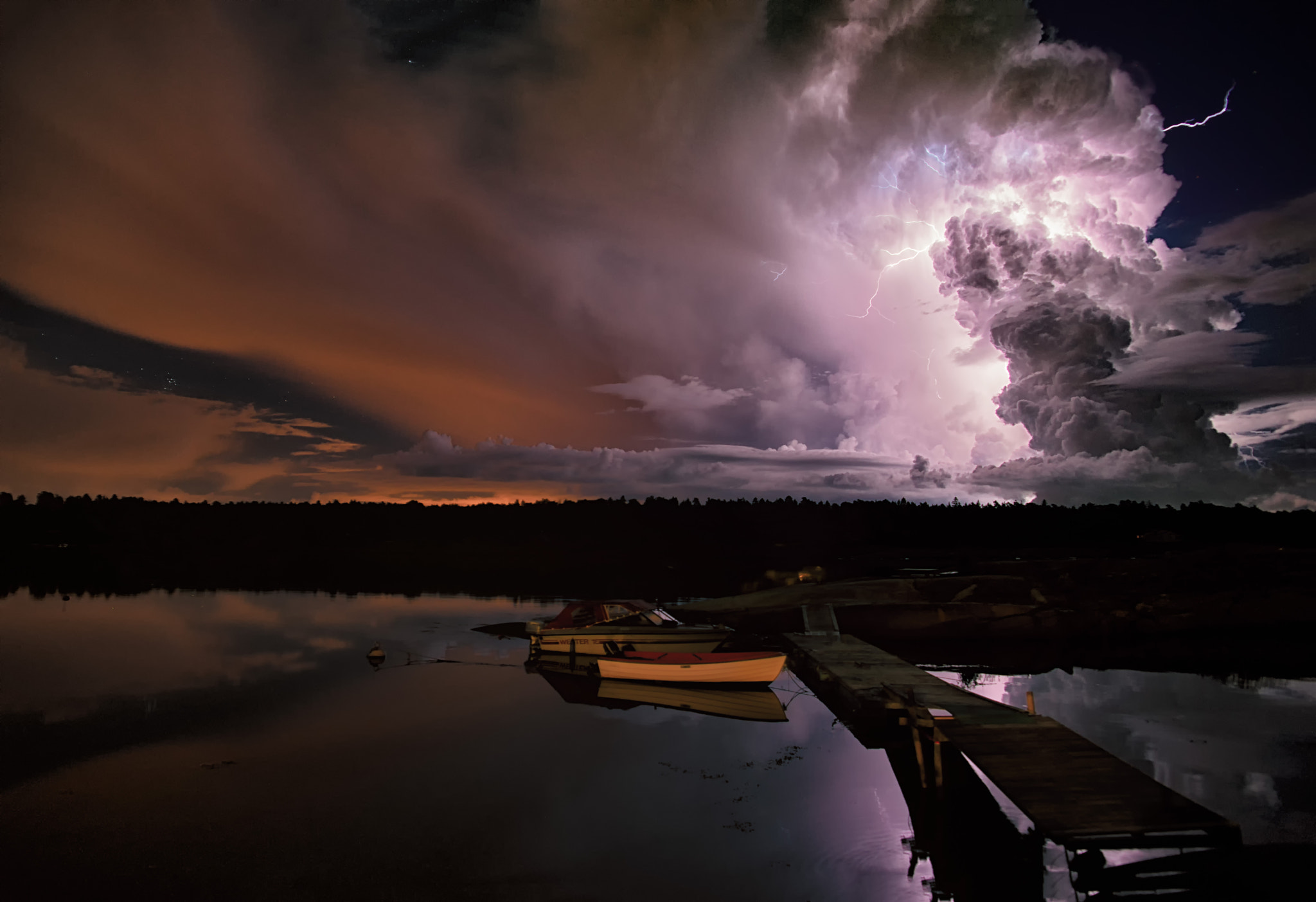 Sony Alpha DSLR-A850 sample photo. Big flash in the sky photography