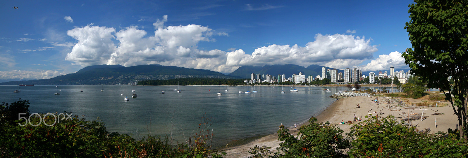 Canon EF-S 10-18mm F4.5–5.6 IS STM sample photo. Panorama vancouver photography