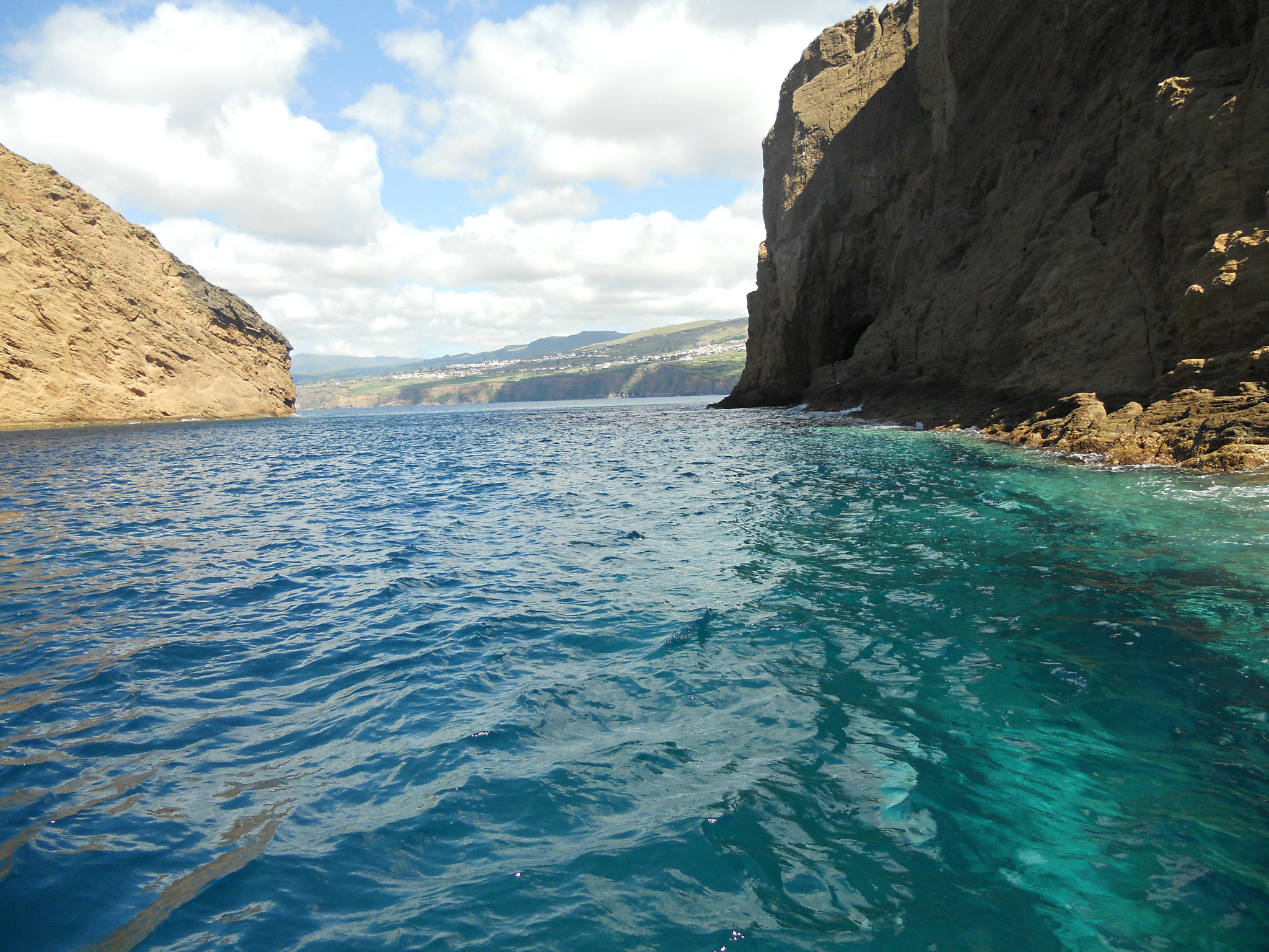 Nikon Coolpix S4000 sample photo. Living in azores photography