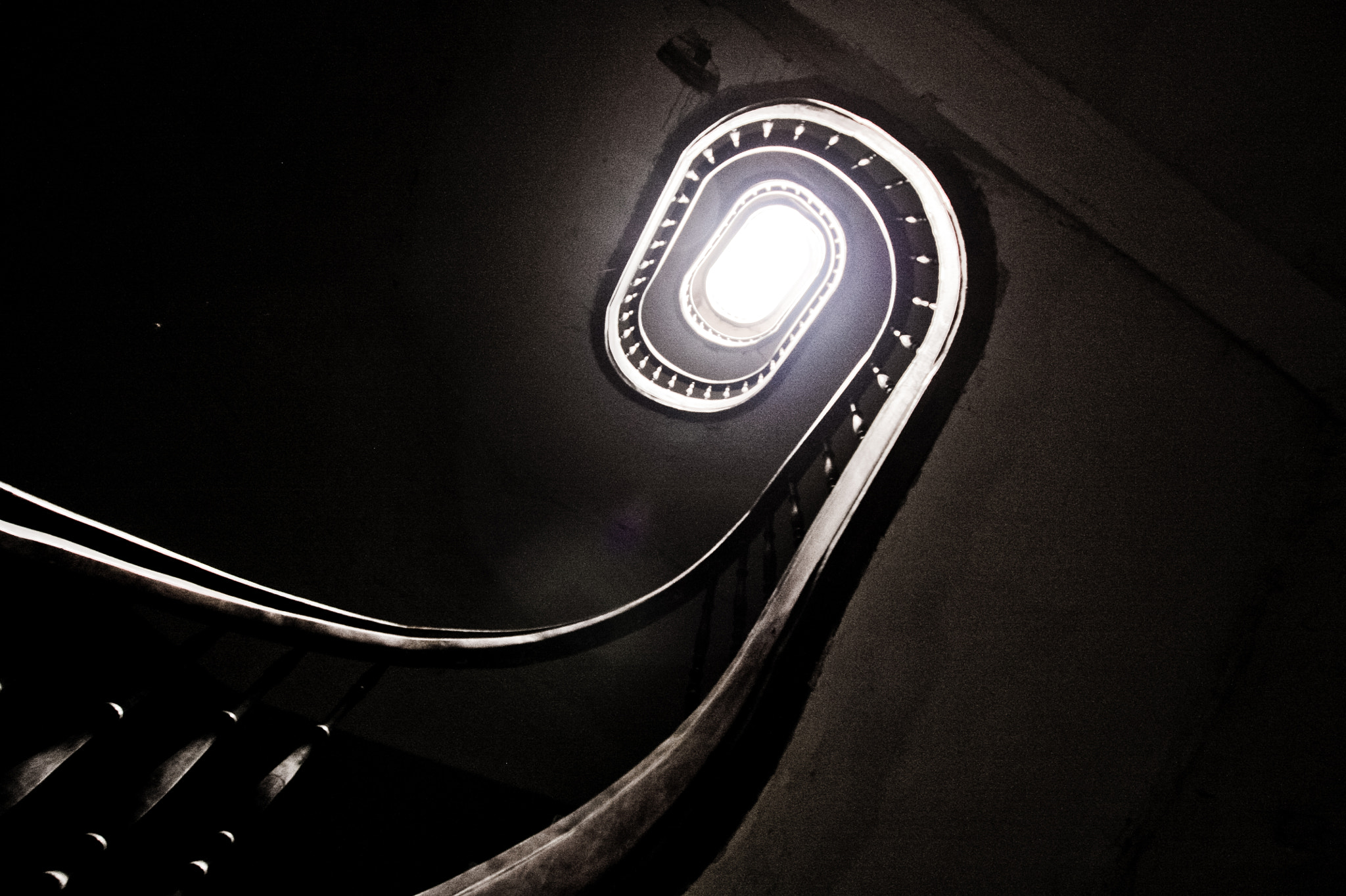 Sigma 10-20mm F3.5 EX DC HSM sample photo. Beautiful staircase photography