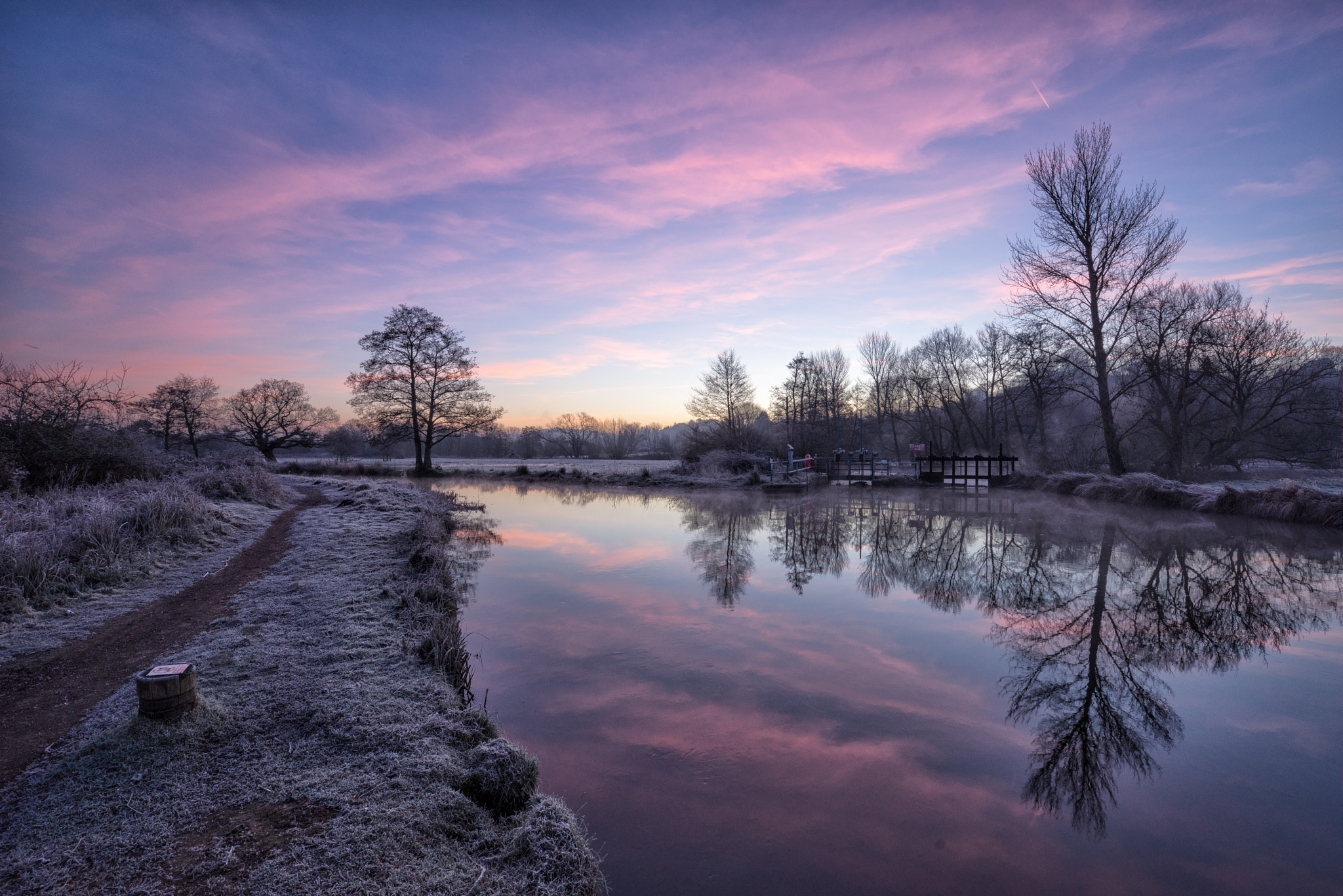 Sony a7R + Sony 70-400mm F4-5.6 G SSM sample photo. River wey frosty morning photography