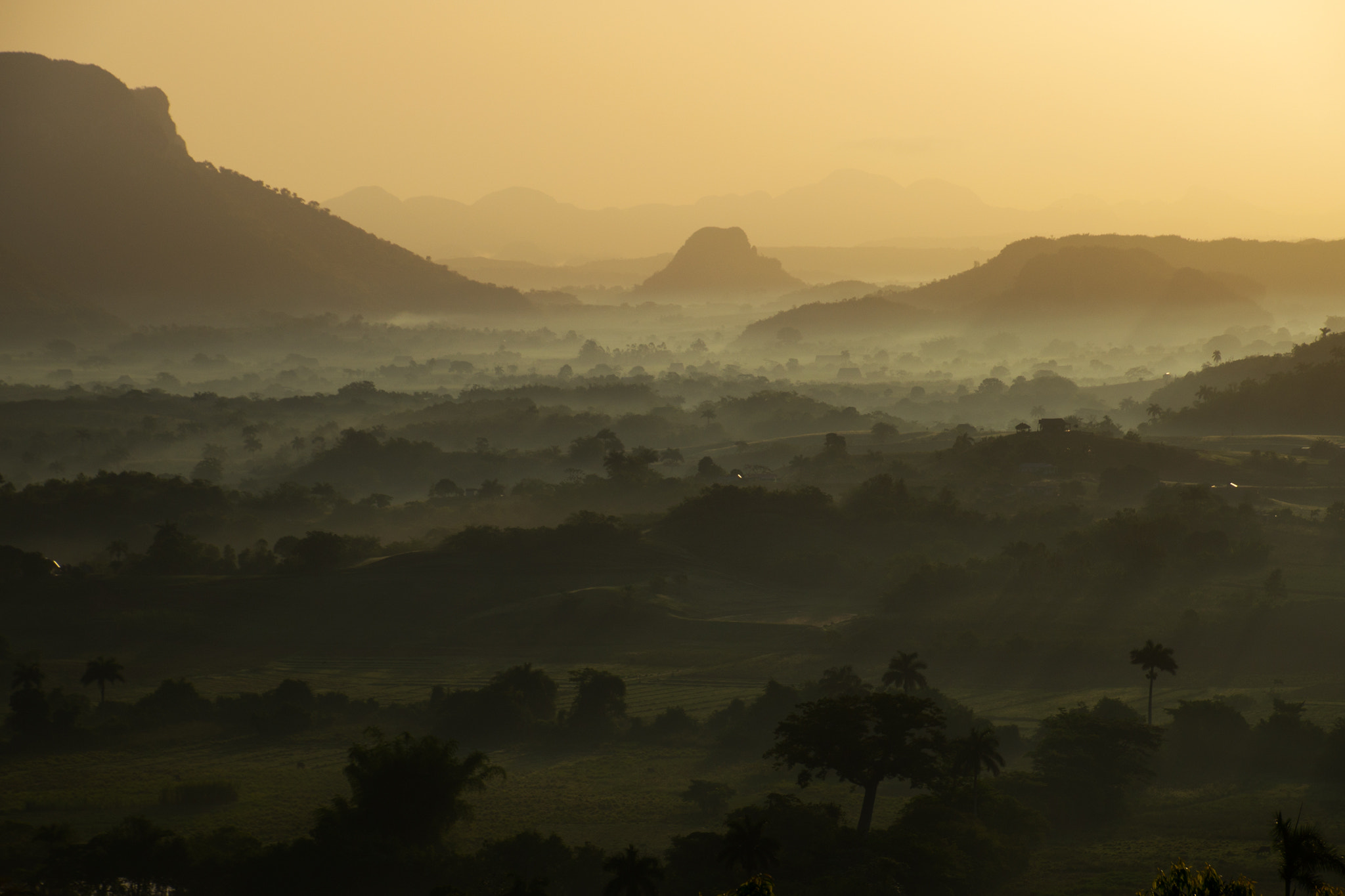 Tamron 16-300mm F3.5-6.3 Di II VC PZD Macro sample photo. Best sunrise ever photography