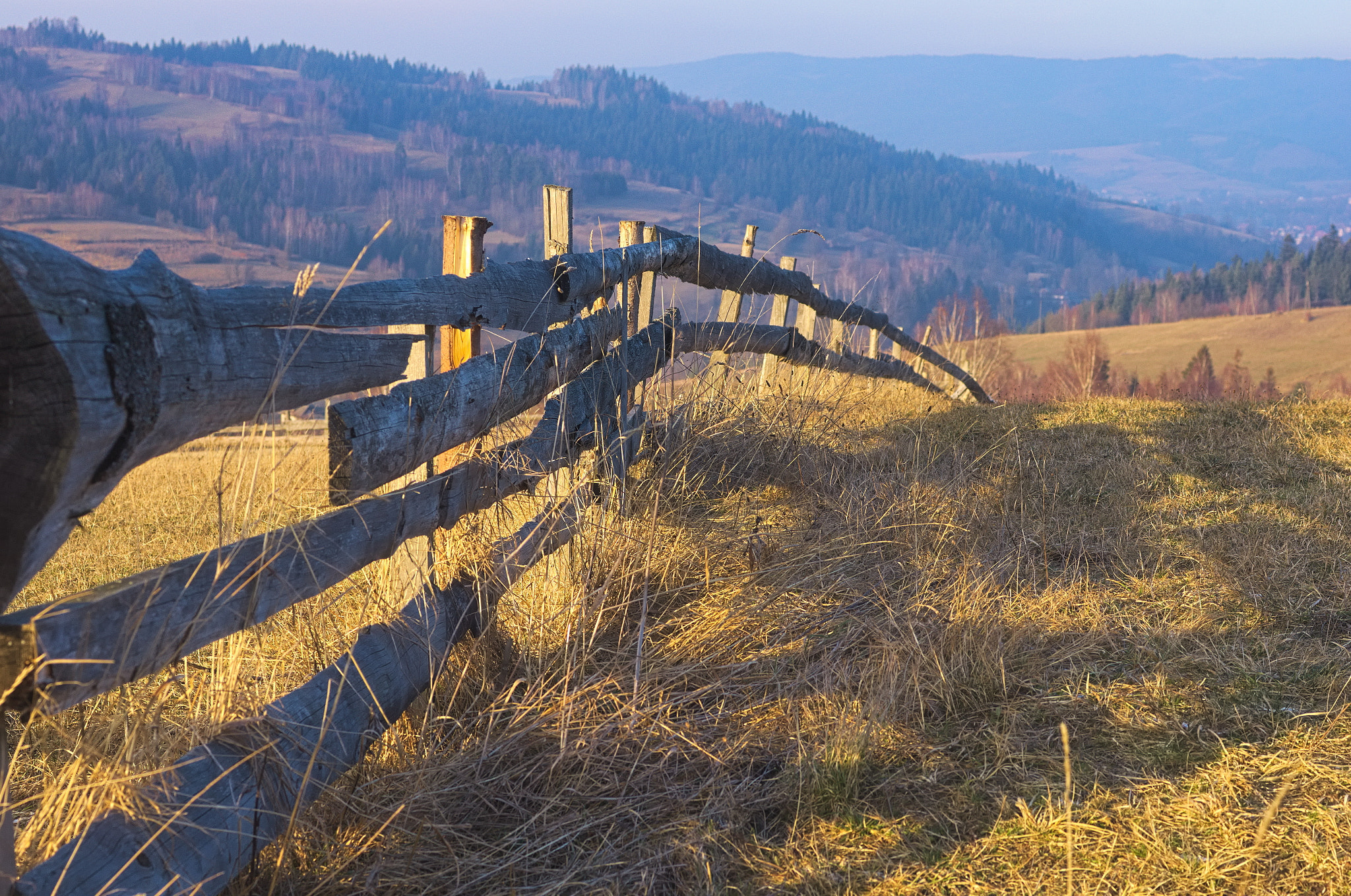 Pentax K-5 sample photo. Wooden fence in gorce photography