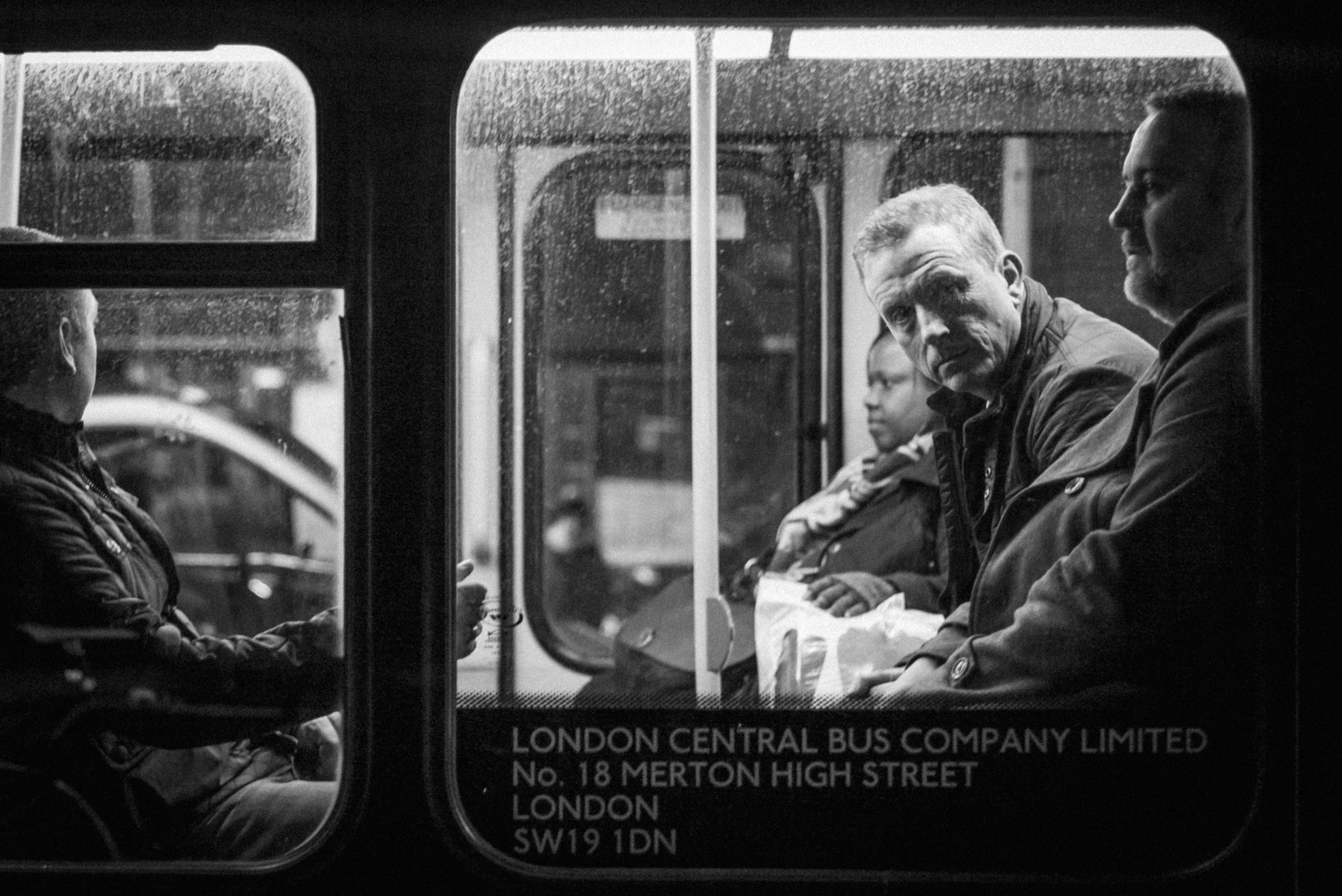 Summicron 1:2/50 Leitz sample photo. London life photography