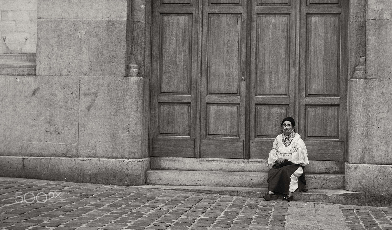 Leica M9 + Noctilux-M 50mm f/1 sample photo. Worry photography