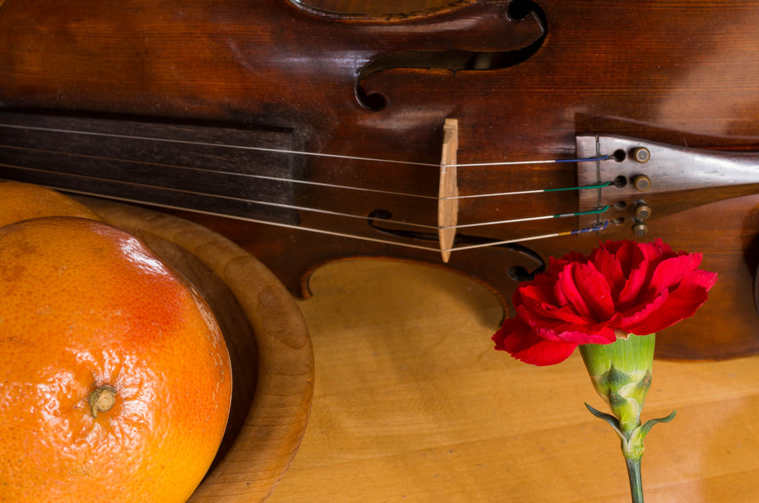 Pentax smc DA 40mm F2.8 XS Lens sample photo. Fruit, flower, fiddle photography