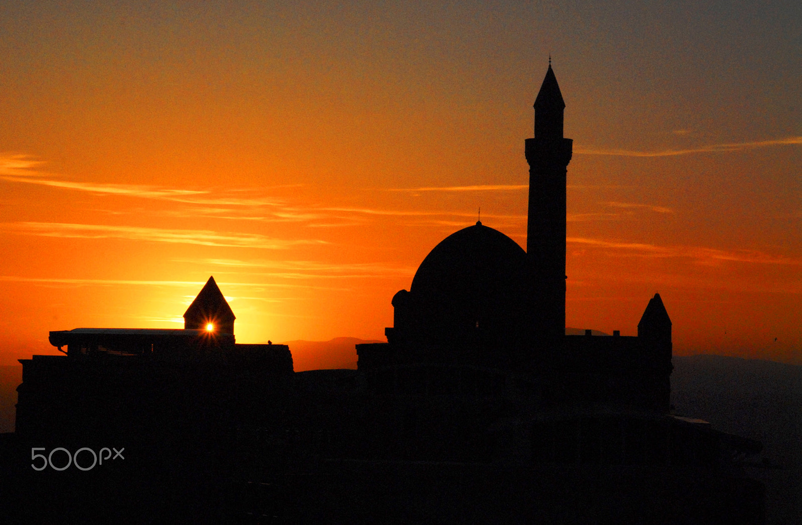 Nikon D200 + Sigma 18-200mm F3.5-6.3 DC sample photo. (İshakpaşasarayı) photography
