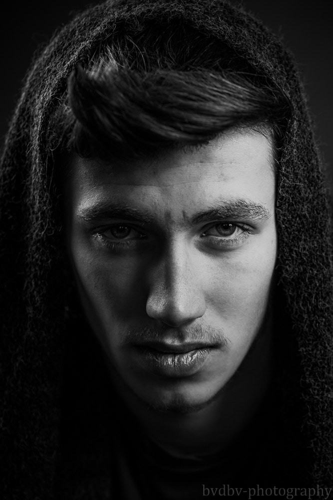 Sigma 105mm F2.8 EX DG OS HSM sample photo. Model: mike photography