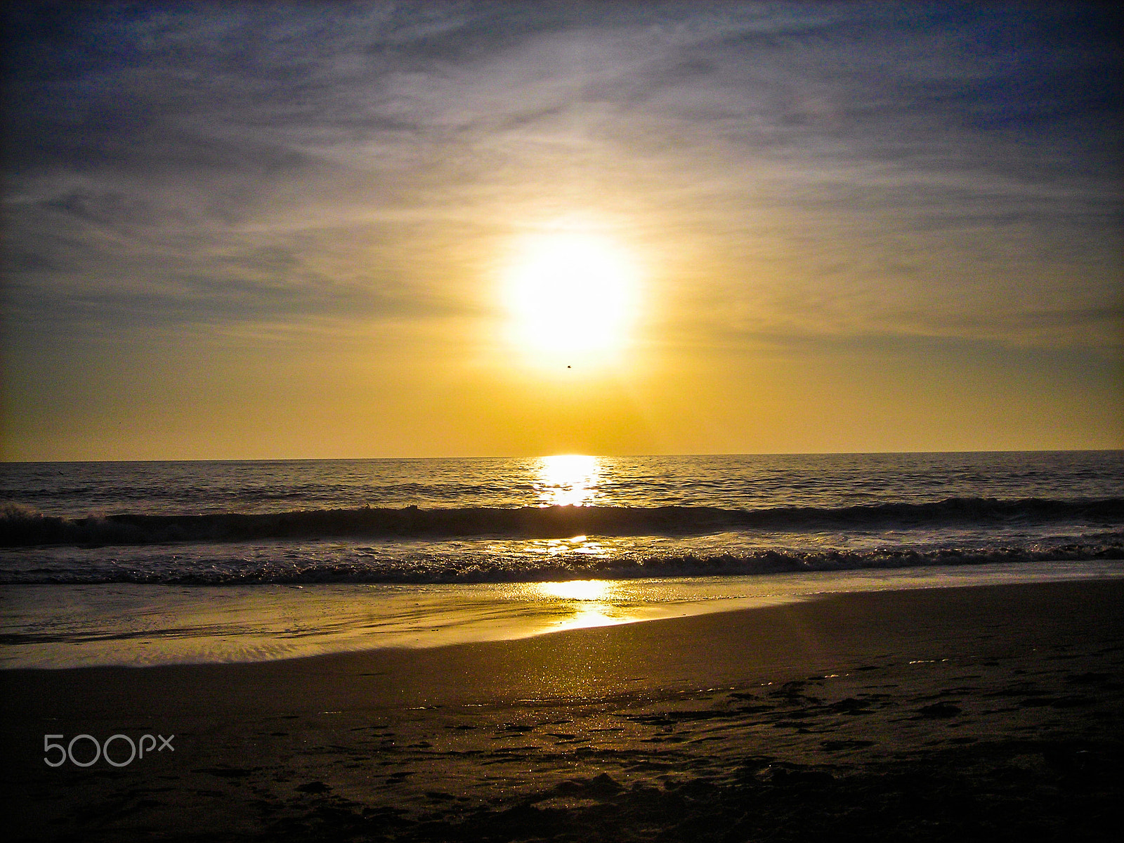 Nikon COOLPIX L3 sample photo. Sunset in cavancha beach photography
