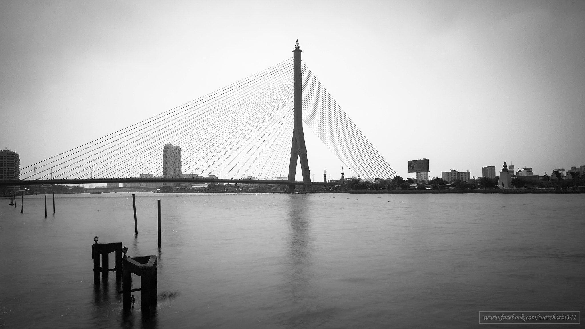 Canon EF-S 10-18mm F4.5–5.6 IS STM sample photo. Rama viii bridge photography
