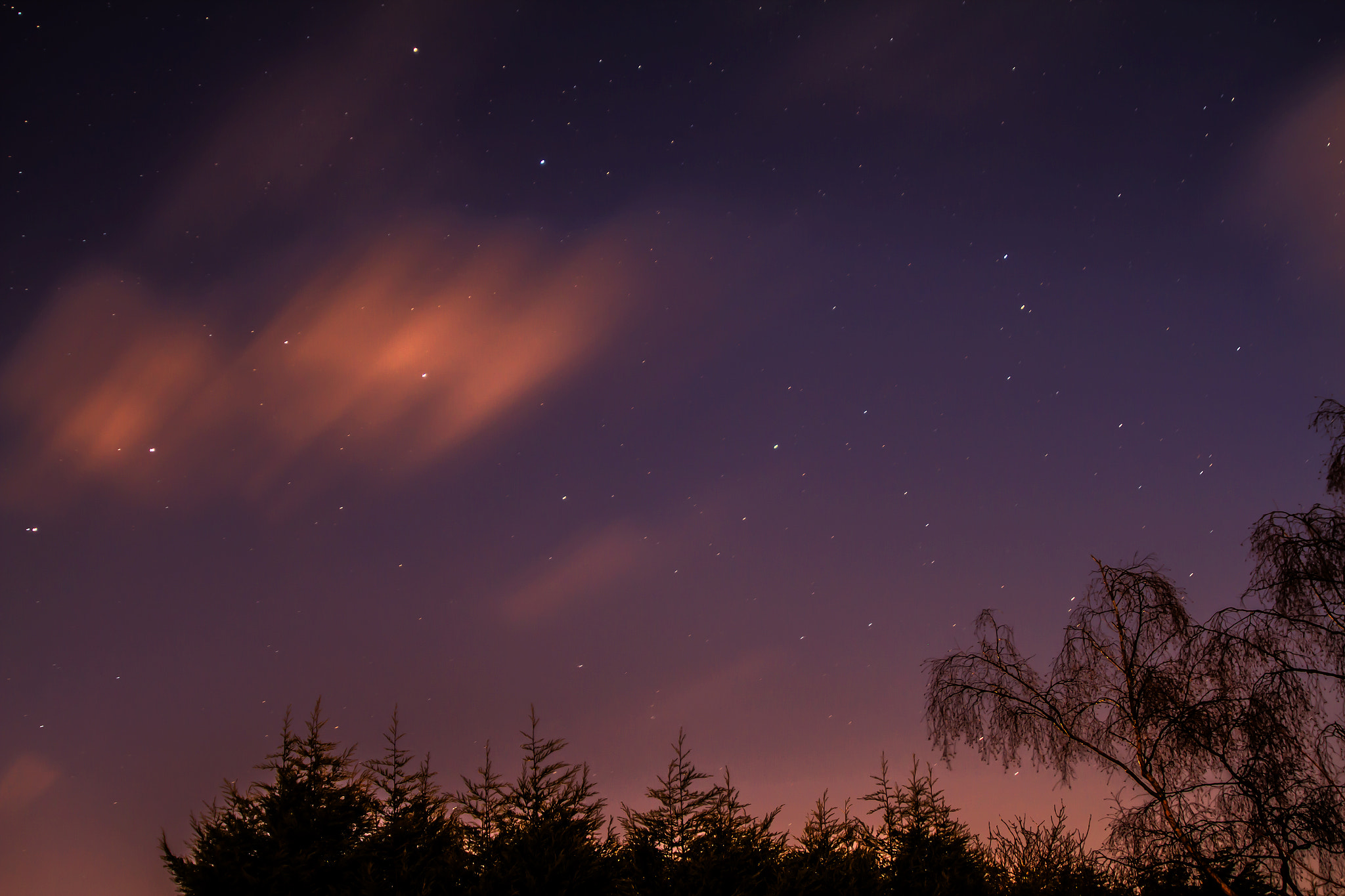 Canon EOS 7D + Canon EF 28-105mm f/3.5-4.5 USM sample photo. Stars and clouds photography