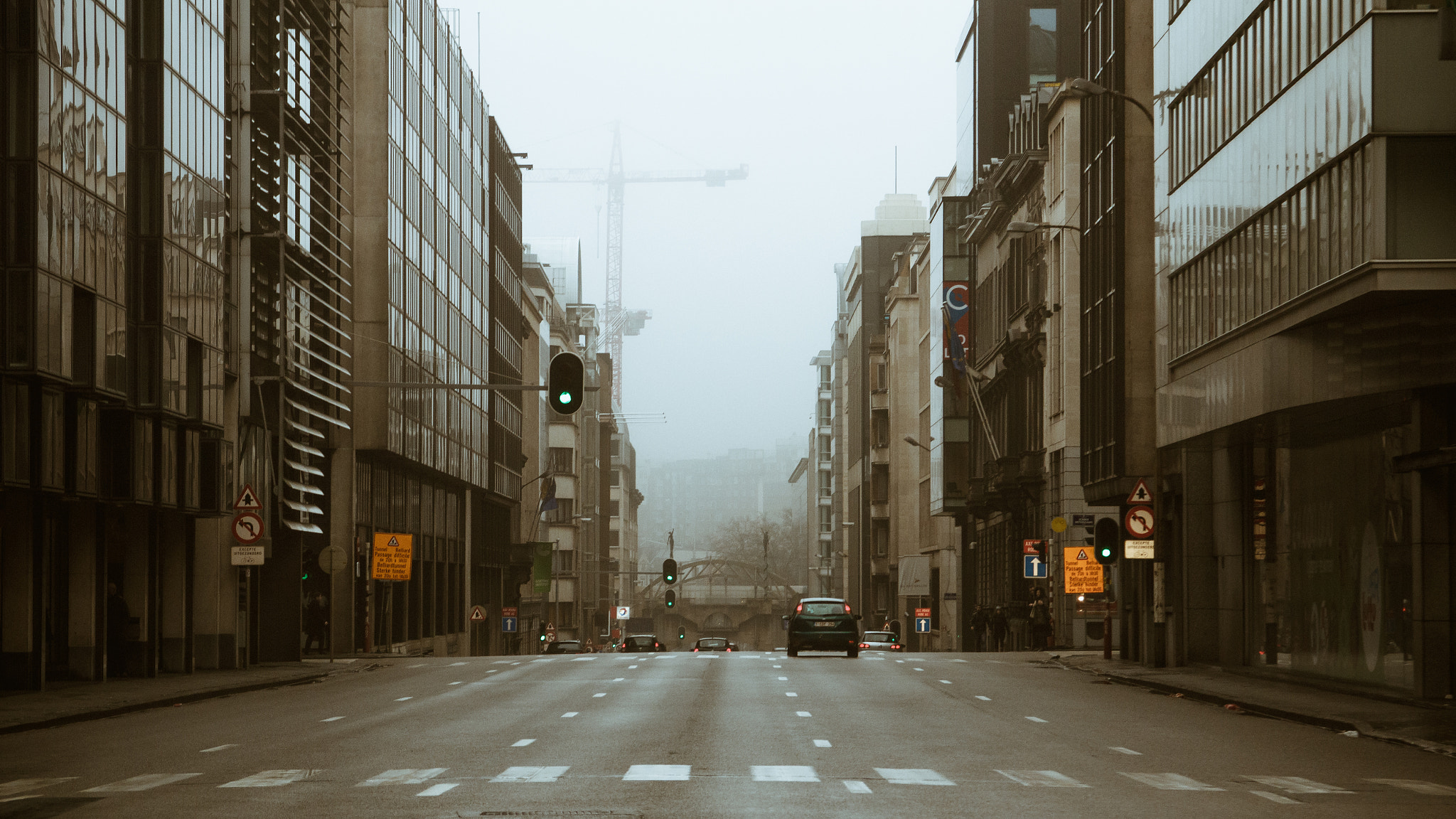 Canon EF 28-105mm f/3.5-4.5 USM sample photo. Brussels morning momentum photography
