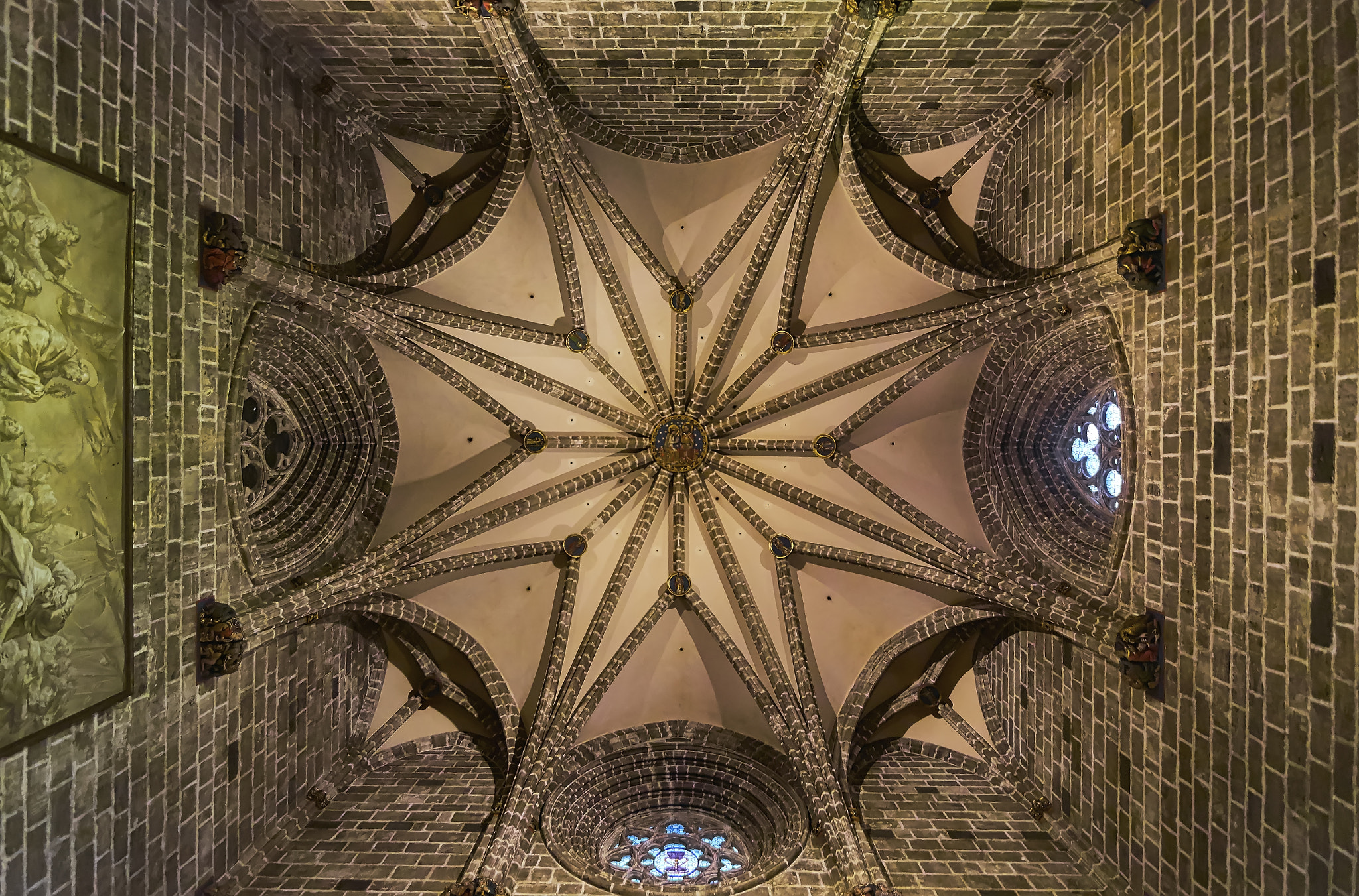 Fujifilm X-T1 + Tokina AT-X Pro 11-16mm F2.8 DX II sample photo. Capilla del santo cáliz - catedral de santa maría de valencia photography