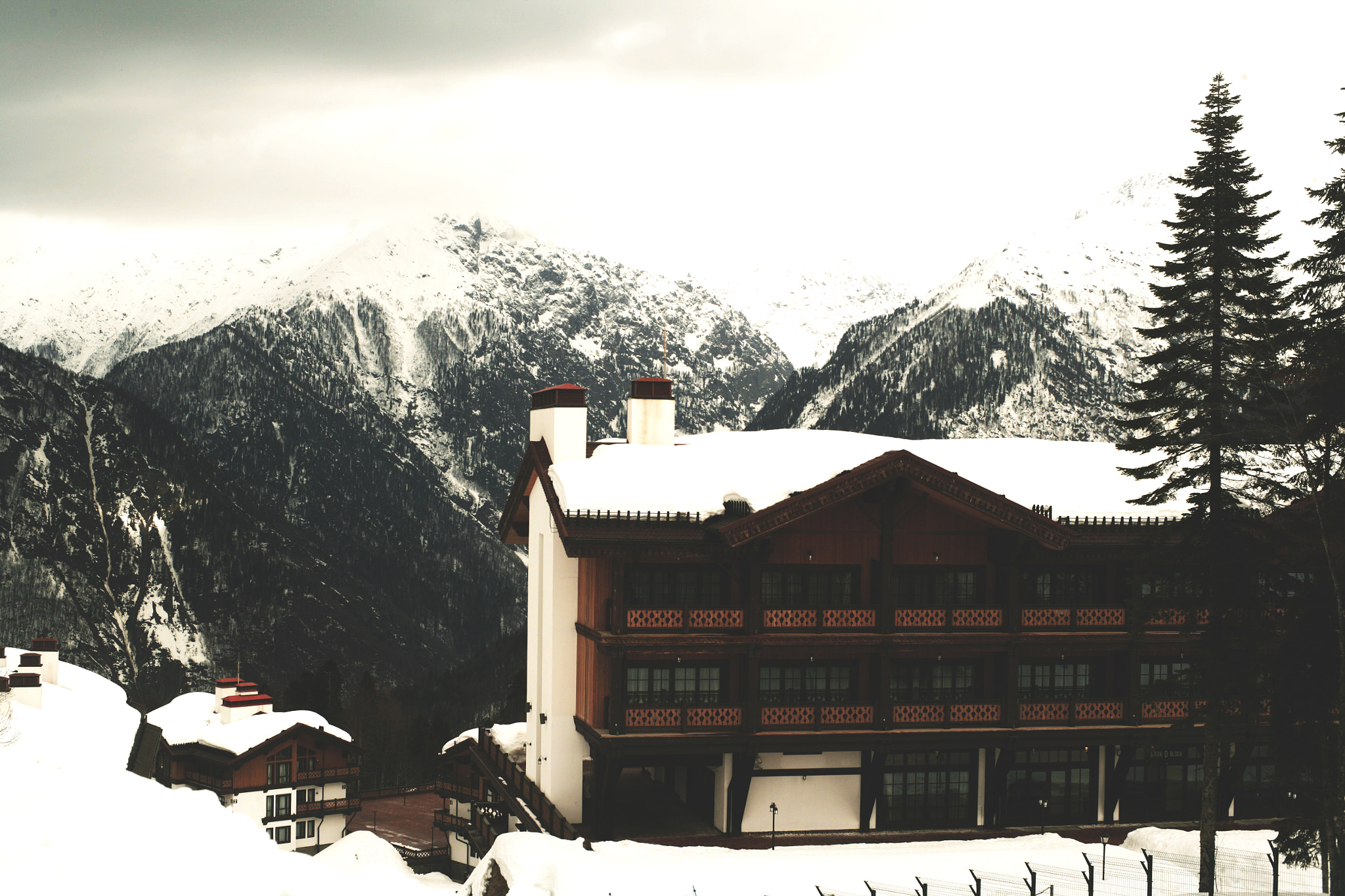 Canon EF 35-80mm f/4-5.6 sample photo. Sochi photography