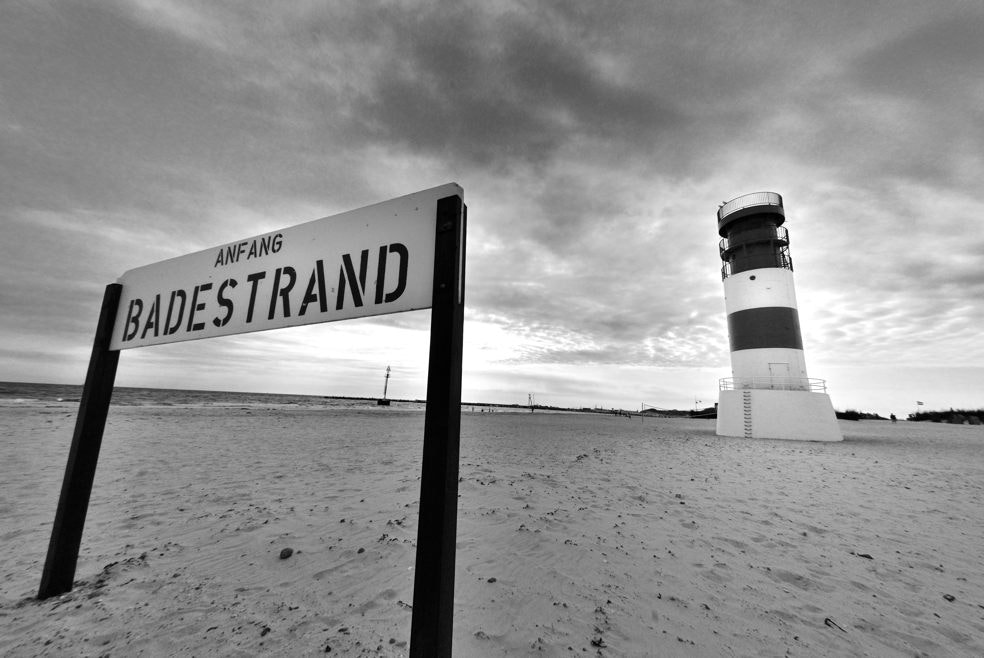 Nikon AF DX Fisheye-Nikkor 10.5mm F2.8G ED sample photo. Helgoland badestrand photography
