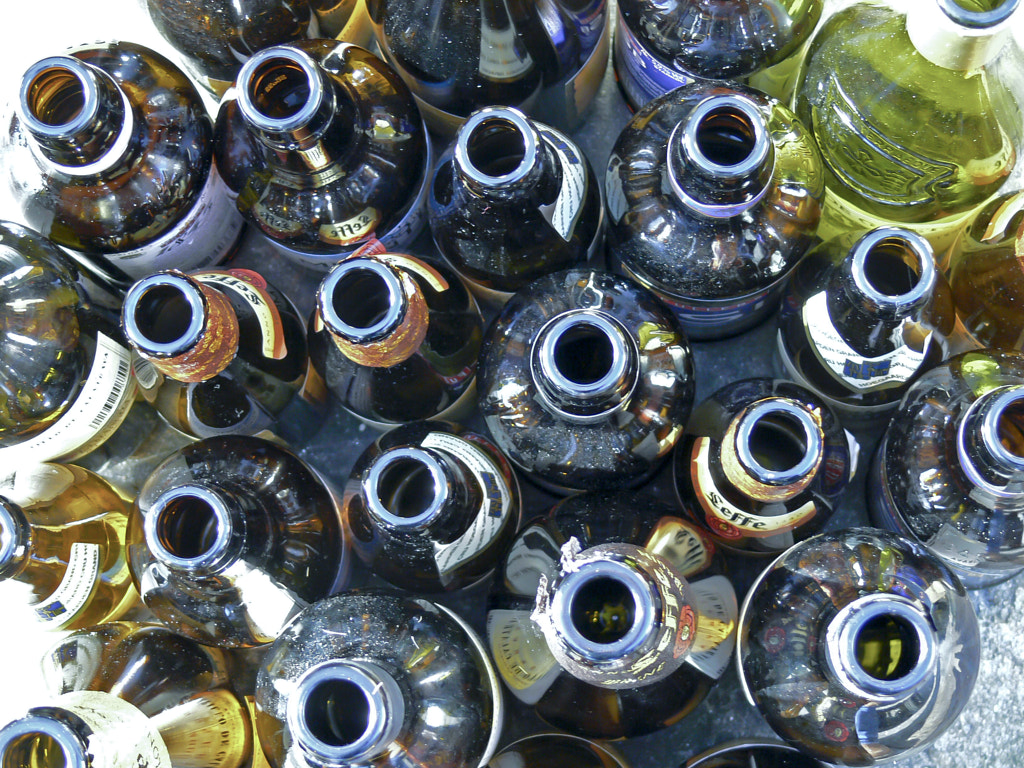 Recycling glass beer bottles by Sasha Jackson on 500px.com