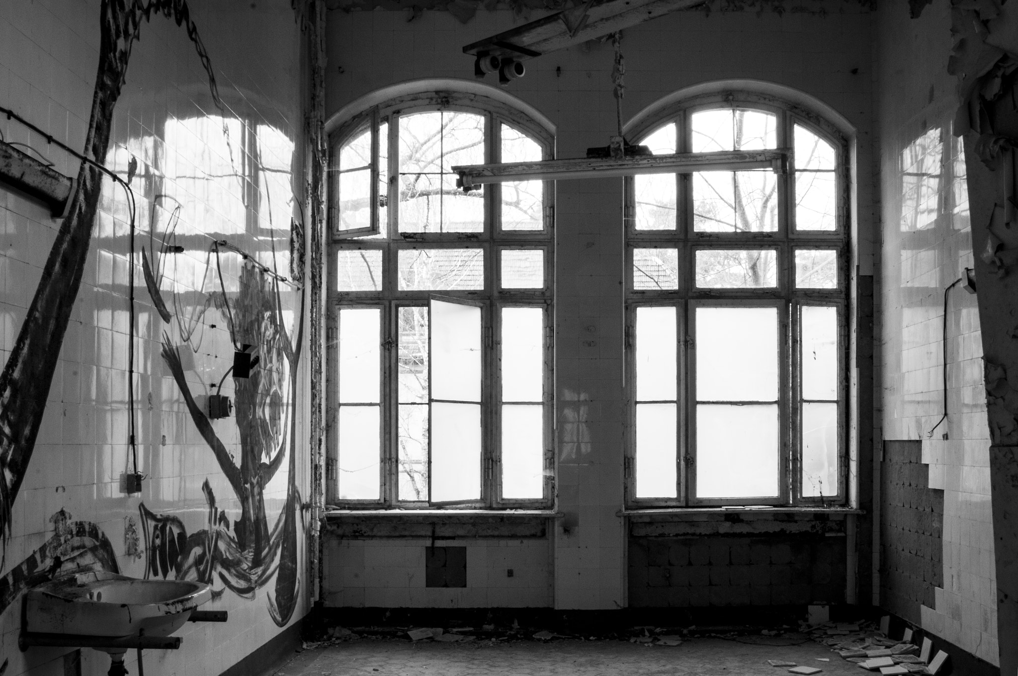 Nikon AF Nikkor 24-85mm F2.8-4D IF sample photo. Illusion (beelitz #14) photography