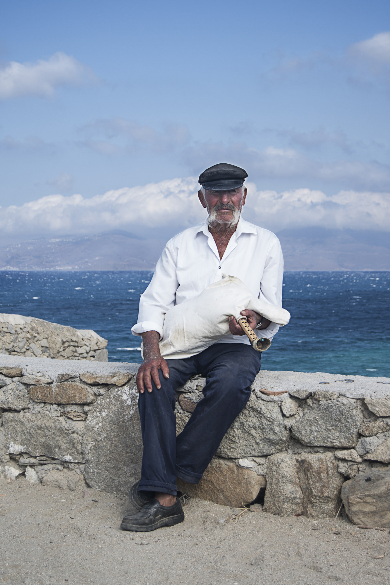 Nikon D810 + Nikon AF-S DX Nikkor 18-55mm F3.5-5.6G II sample photo. Mykonos man photography