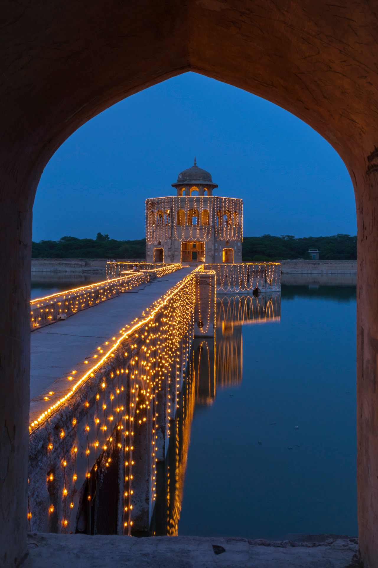 Canon EOS-1D Mark III sample photo. Hiran minar photography
