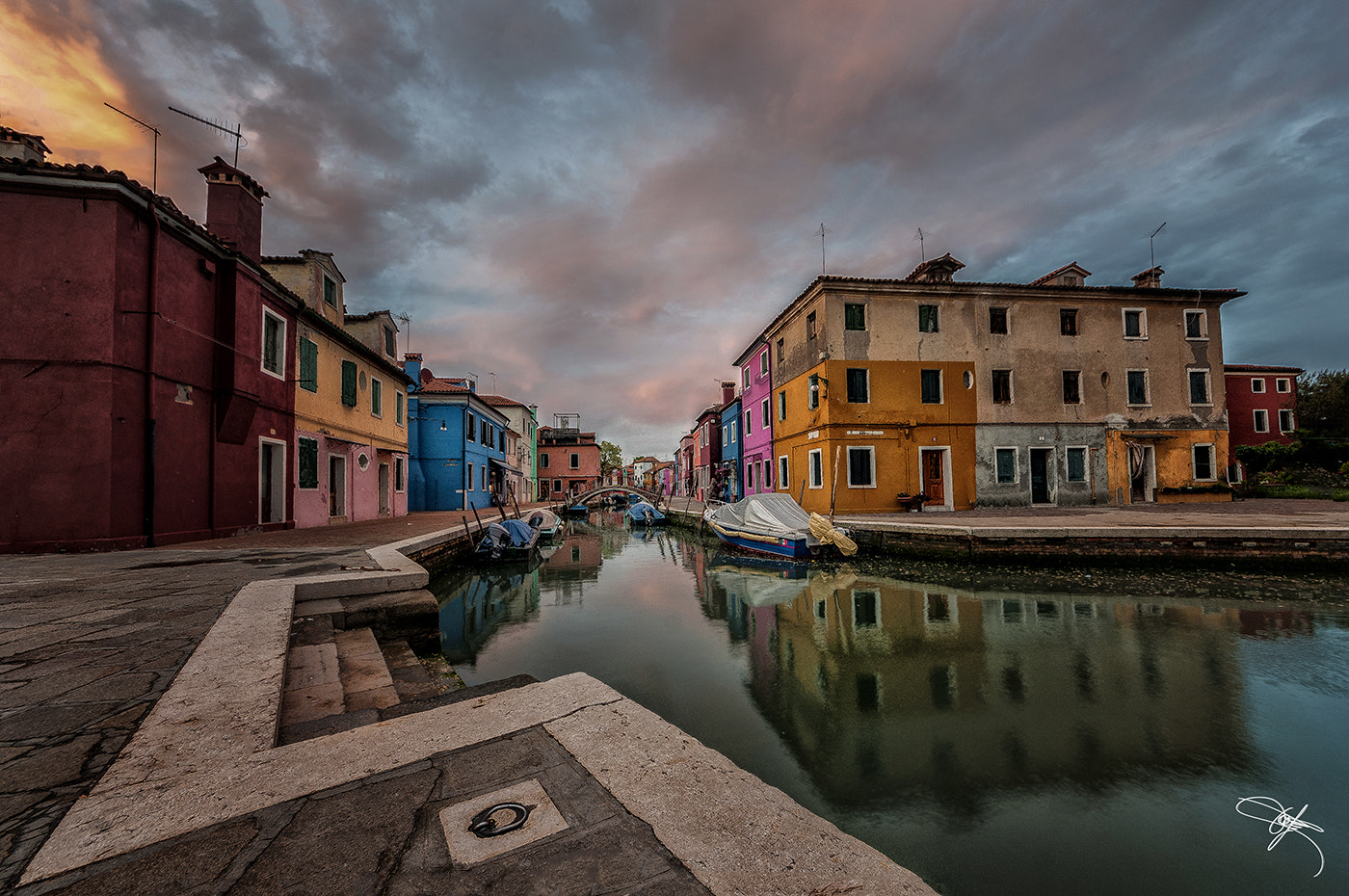 Sigma 8-16mm F4.5-5.6 DC HSM sample photo. Burano - sunset photography