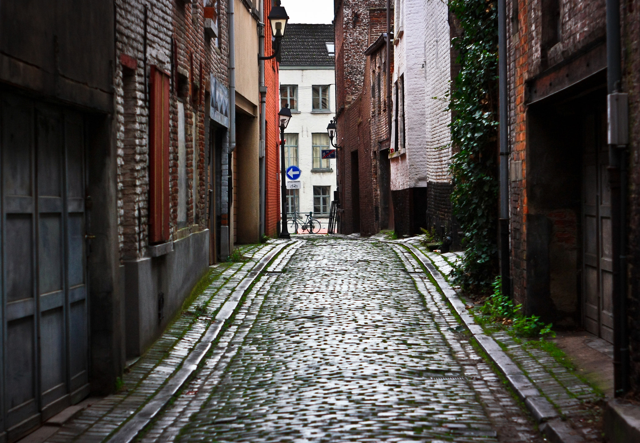 Canon EF 28-80mm f/3.5-5.6 sample photo. Street of old european town photography