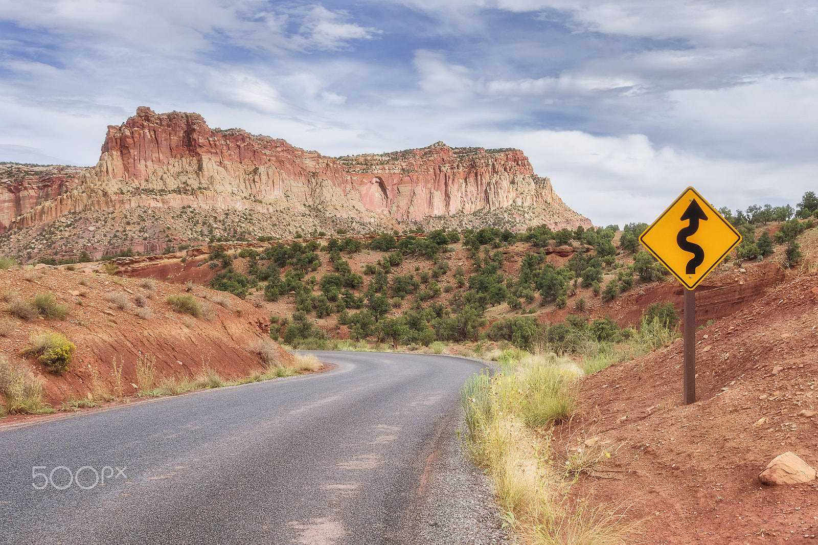 Samsung/Schneider D-XENON 12-24mm F4 ED AL [IF] sample photo. Capitol reef photography