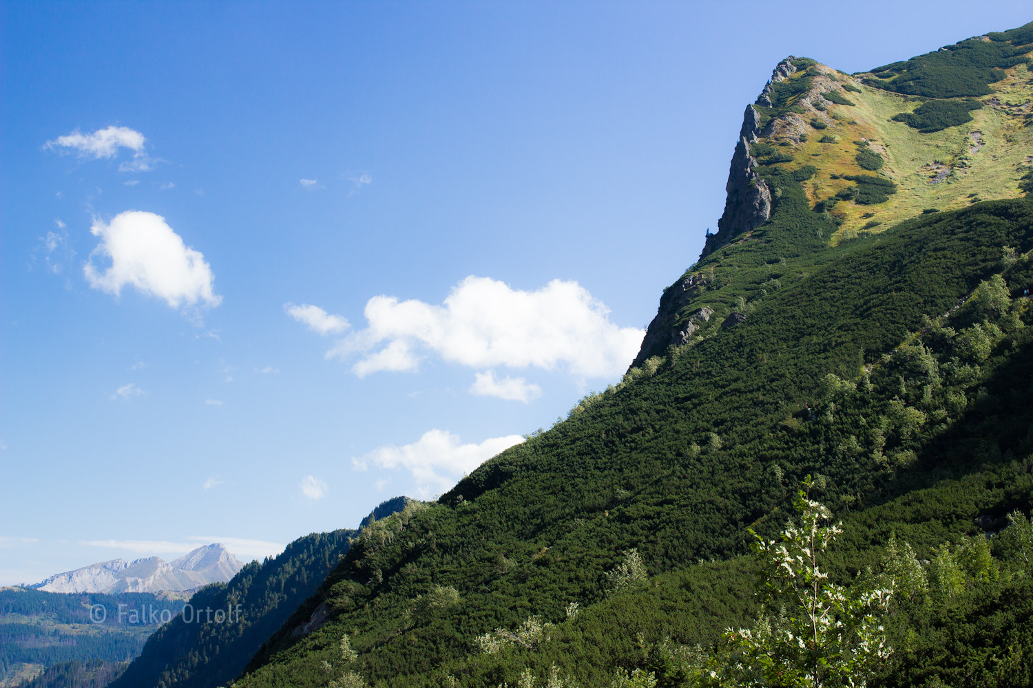 Canon EOS 600D (Rebel EOS T3i / EOS Kiss X5) + Canon EF 35mm F2 sample photo. High tatras / tatry wysokie photography