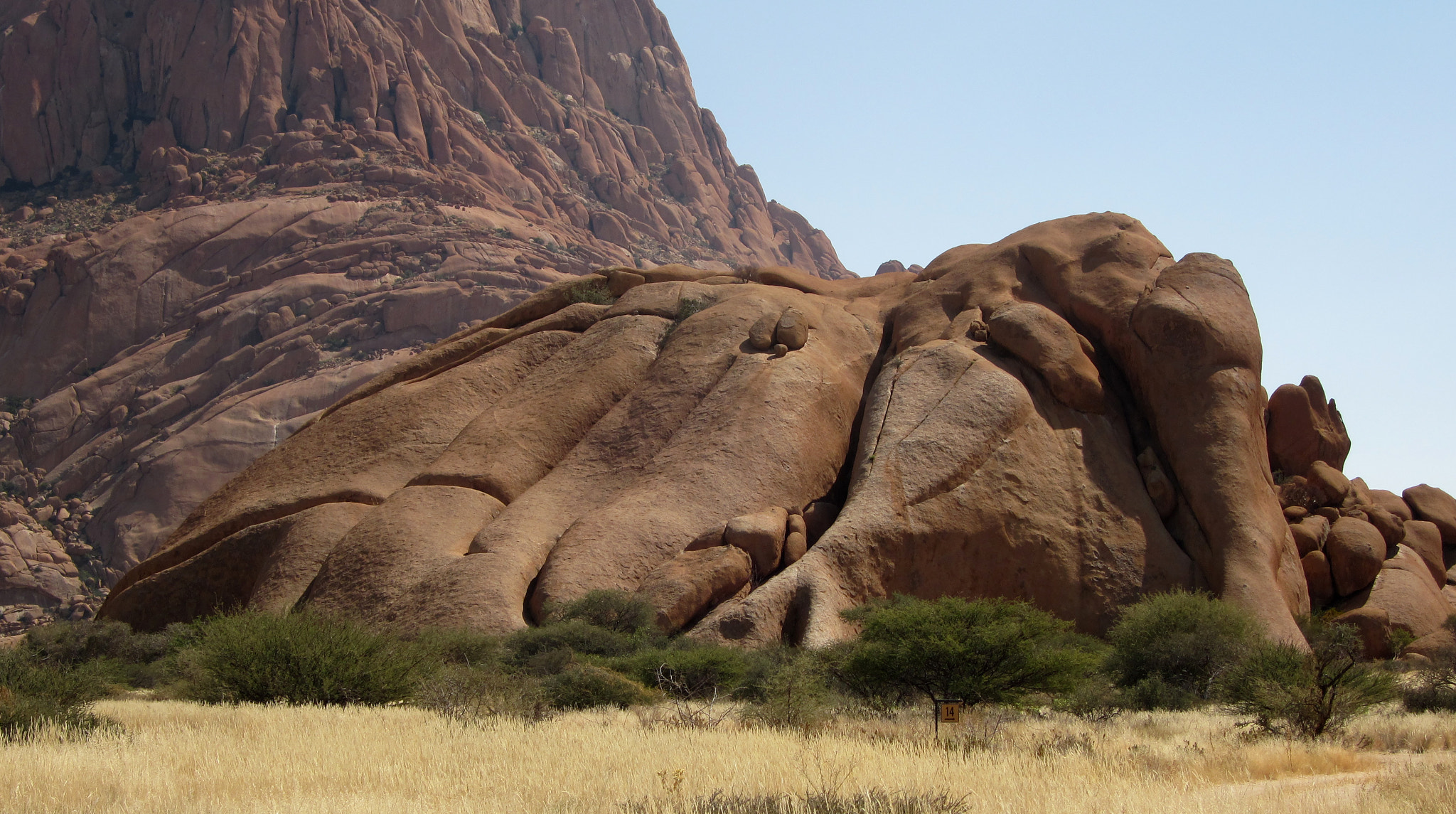 Canon PowerShot ELPH 500 HS (IXUS 310 HS / IXY 31S) sample photo. Granite rocks at spitzkoppe photography