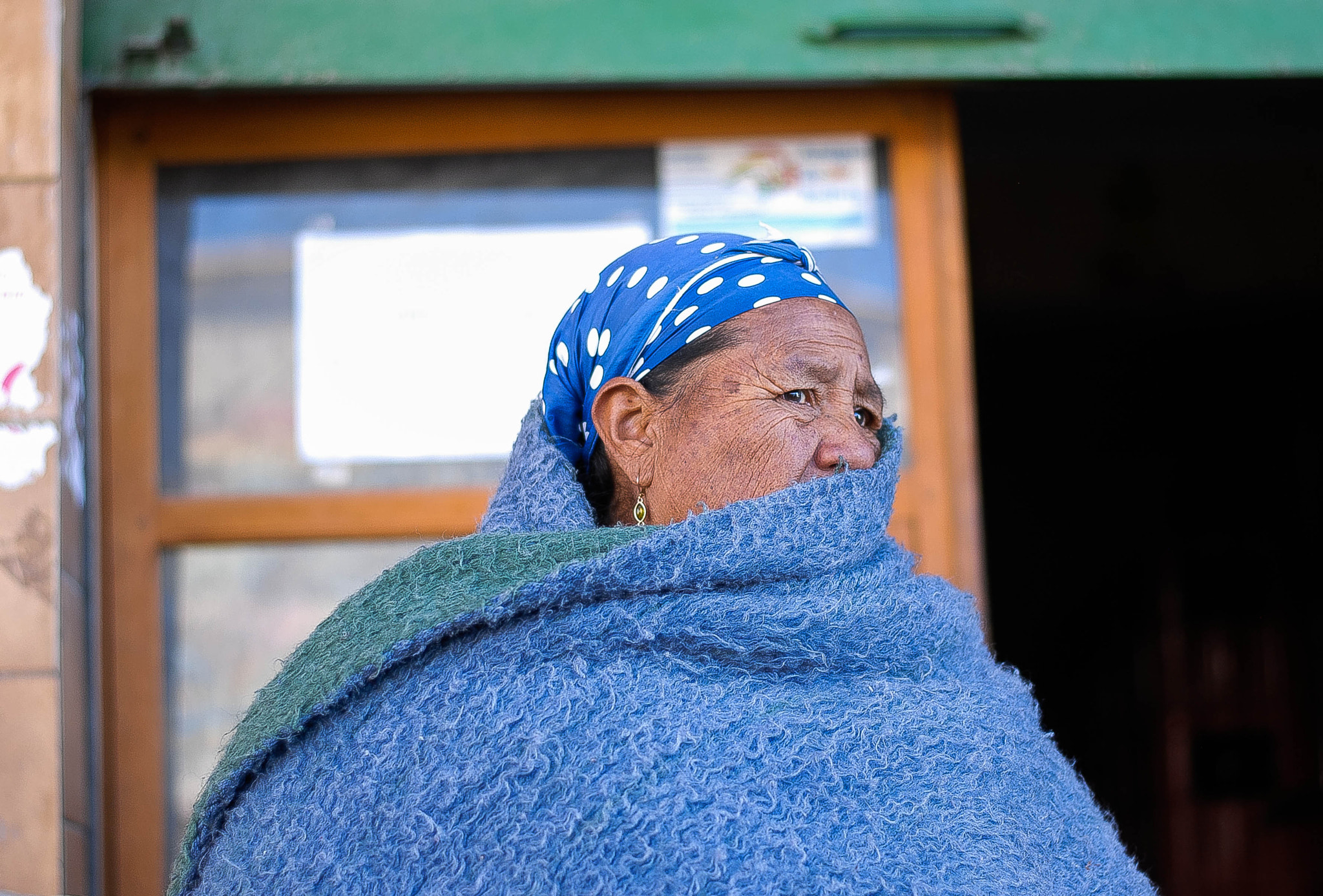 Nikon D200 + Nikon AF-S Nikkor 50mm F1.8G sample photo. Old woman _ potosi _ bolivia photography