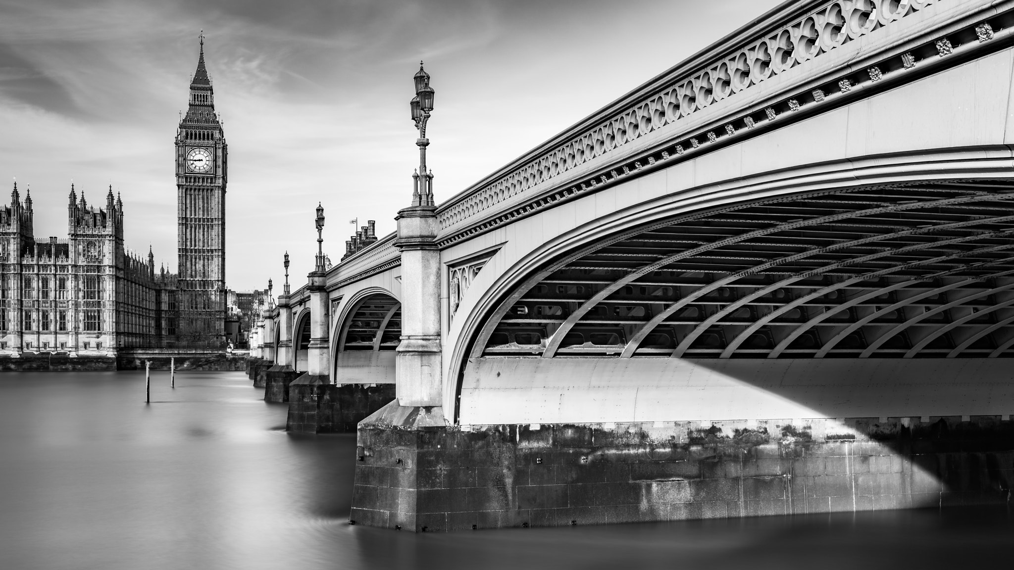 ZEISS Loxia 35mm F2 sample photo. Westminster bridge photography