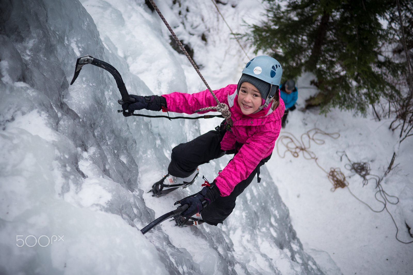 Panasonic Lumix DMC-GH4 + Panasonic Lumix G 20mm F1.7 ASPH sample photo. Paris ice climbing photography